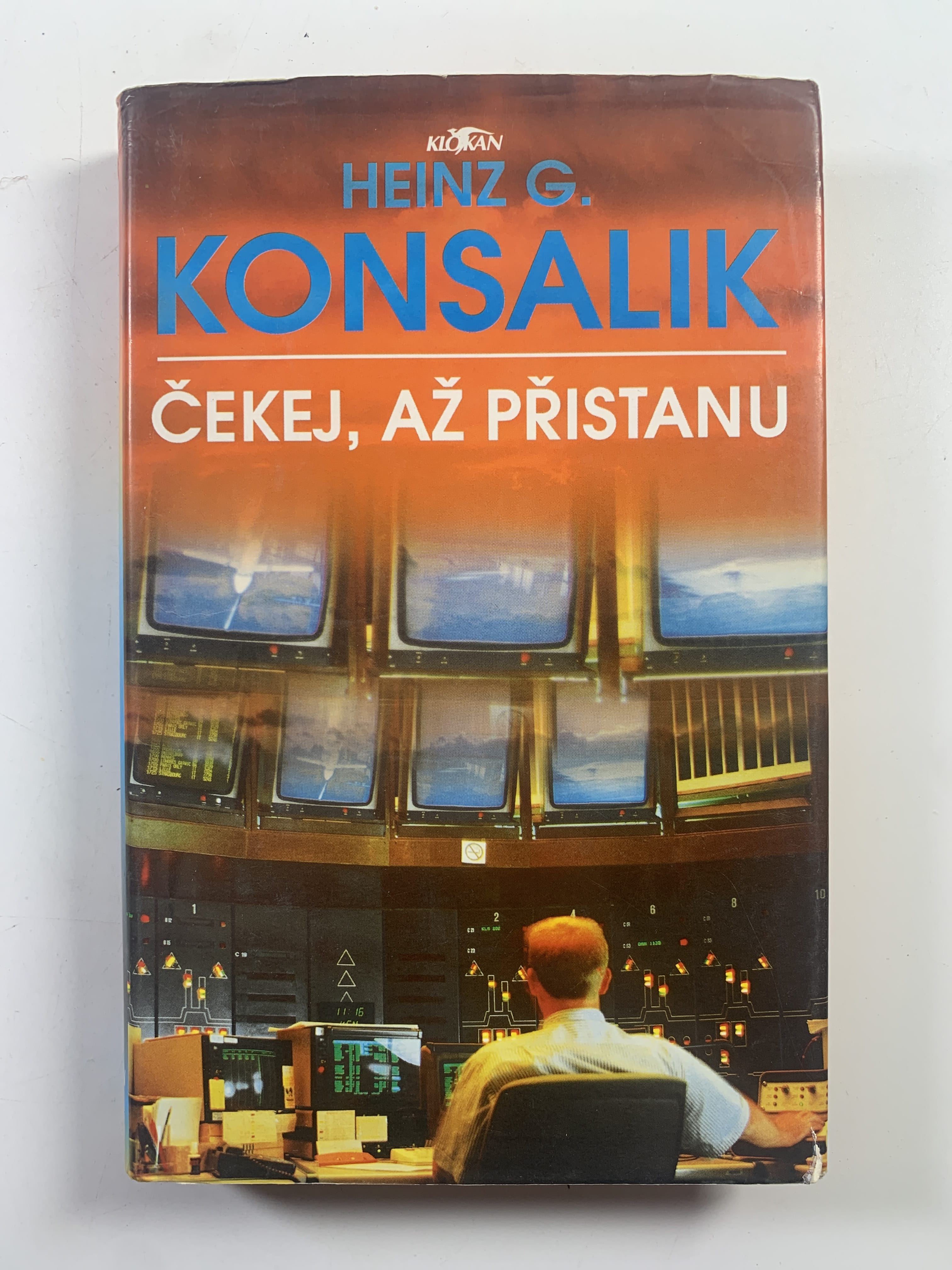 Levně Čekej, až přistanu