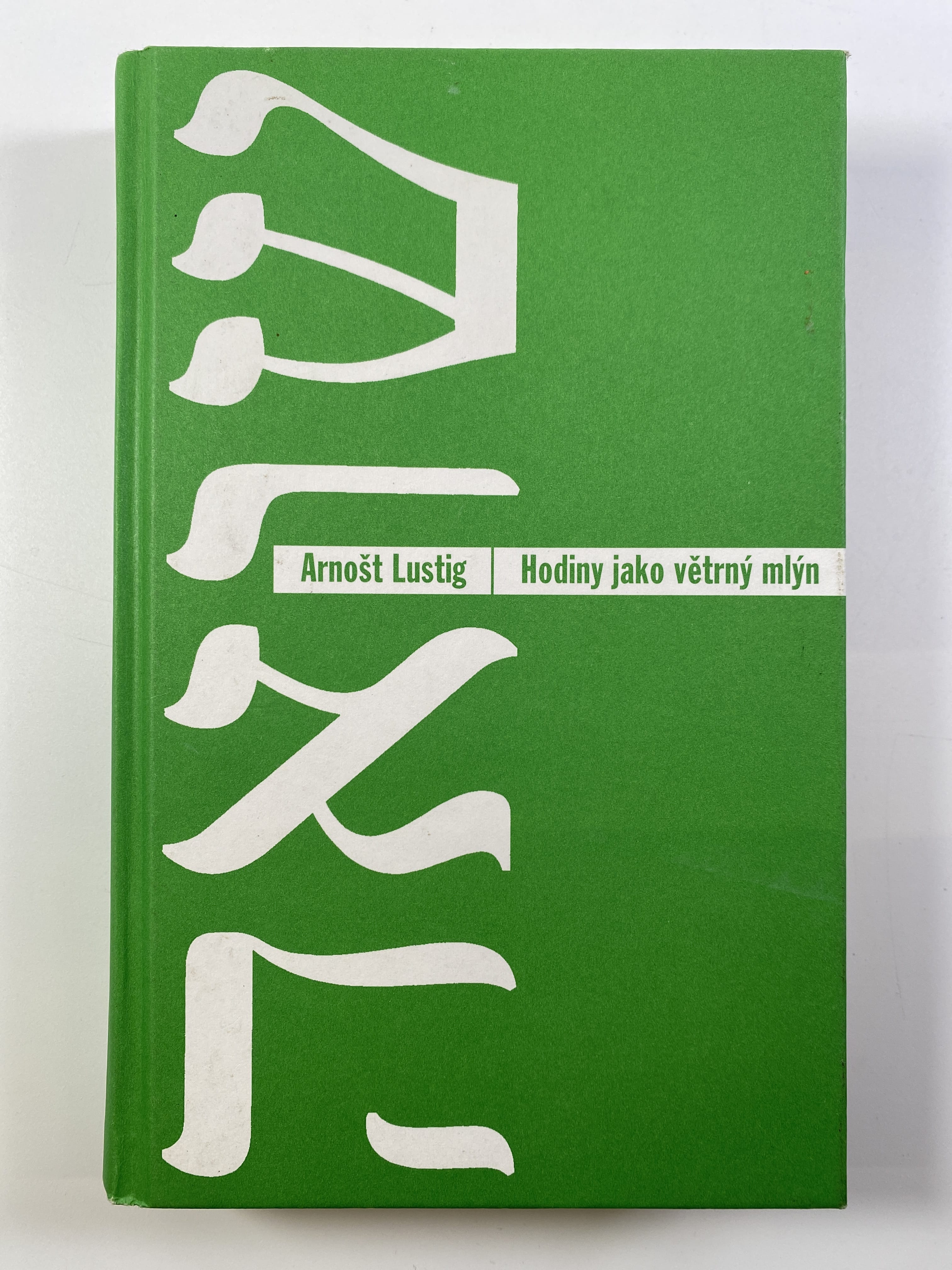 Levně Hodiny jako větrný mlýn Pevná (2010 - bez obalu)