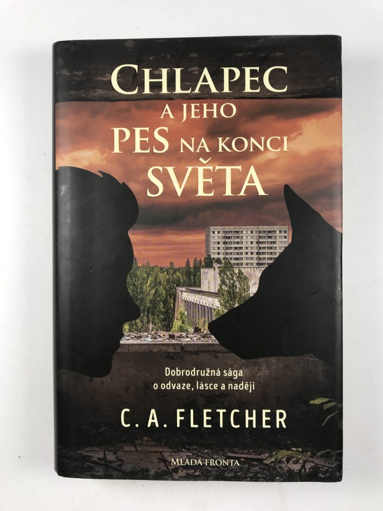 Chlapec a jeho pes na konci světa Pevná