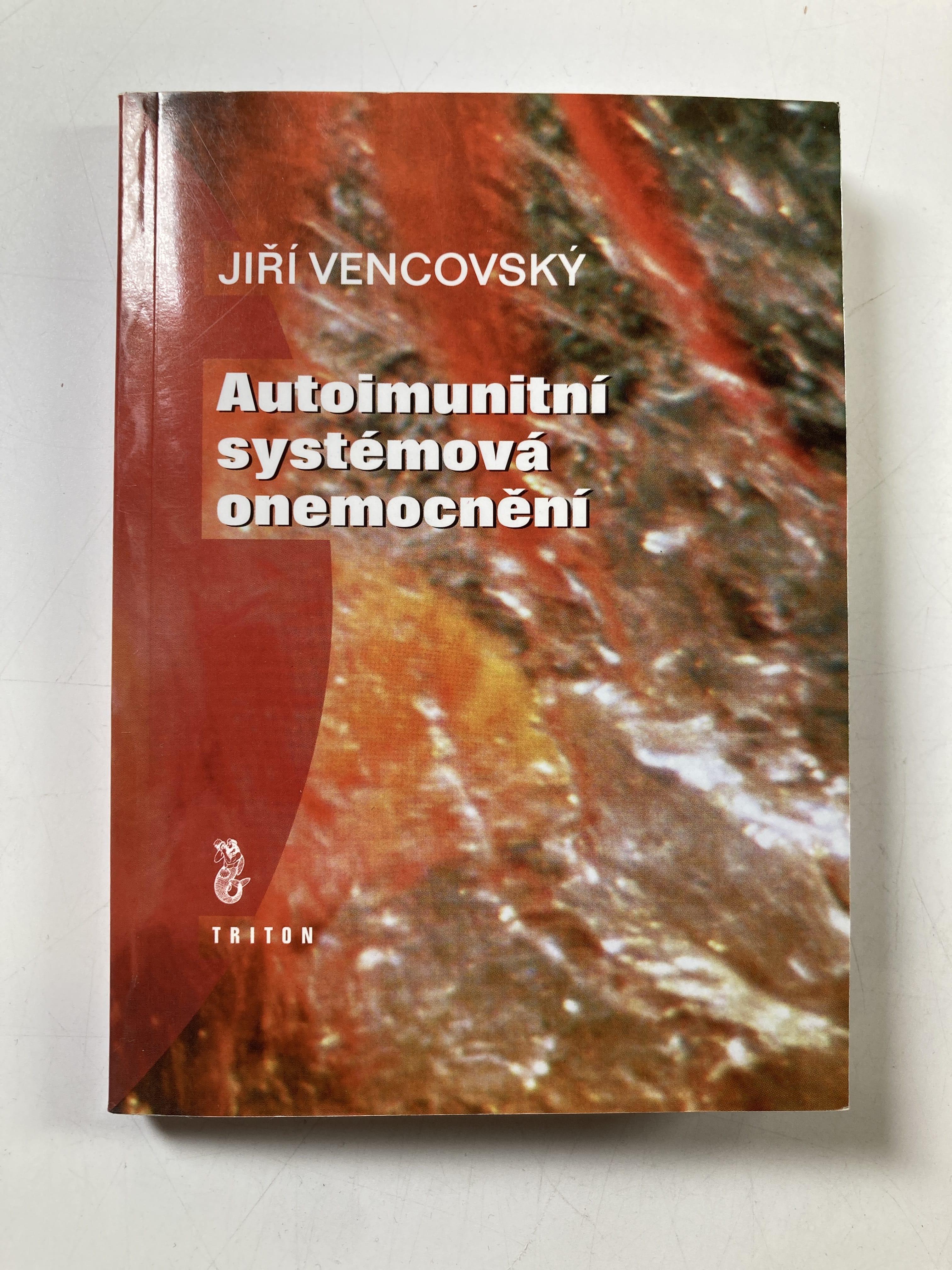 Levně Autoimunitní systémová onemocnění: minimum pro praxi