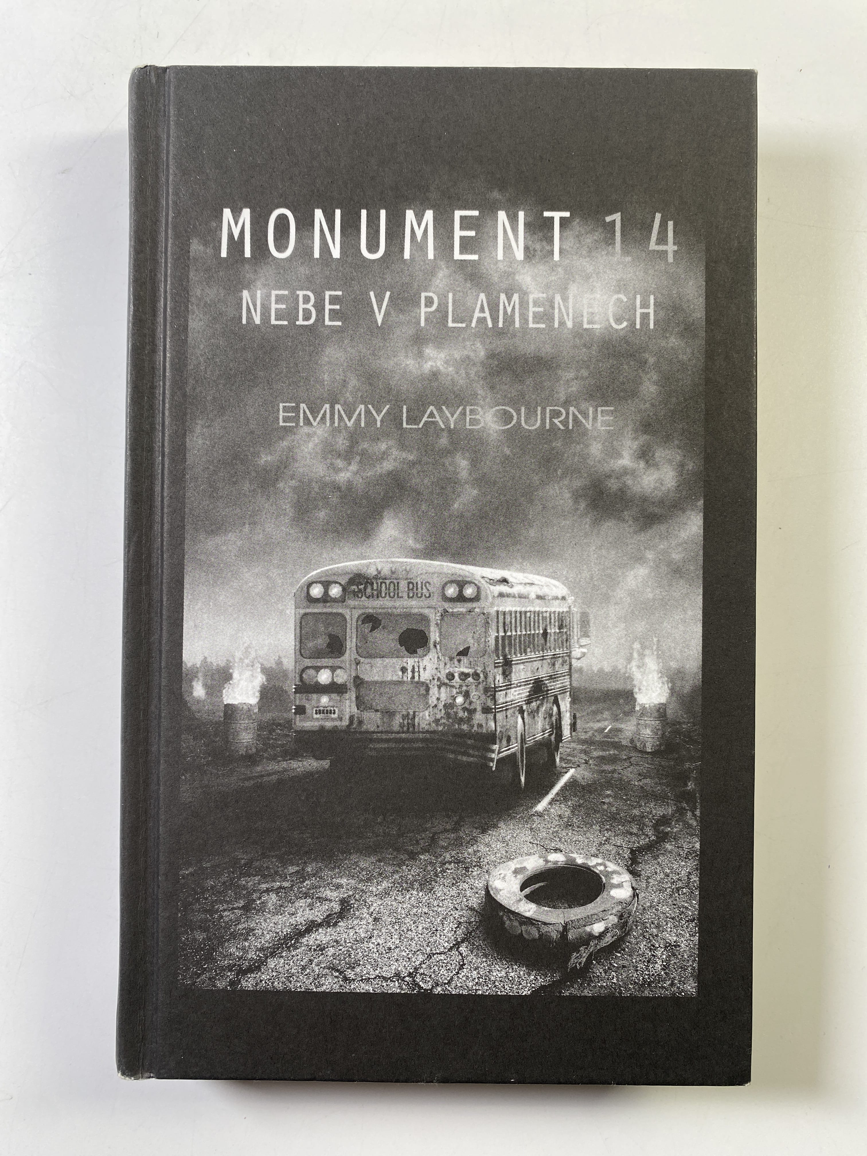 Levně Monument 14: Nebe v plamenech Pevná (2013 - bez obalu)