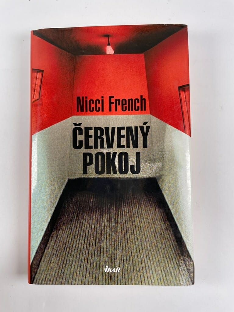 Levně Červený pokoj Pevná