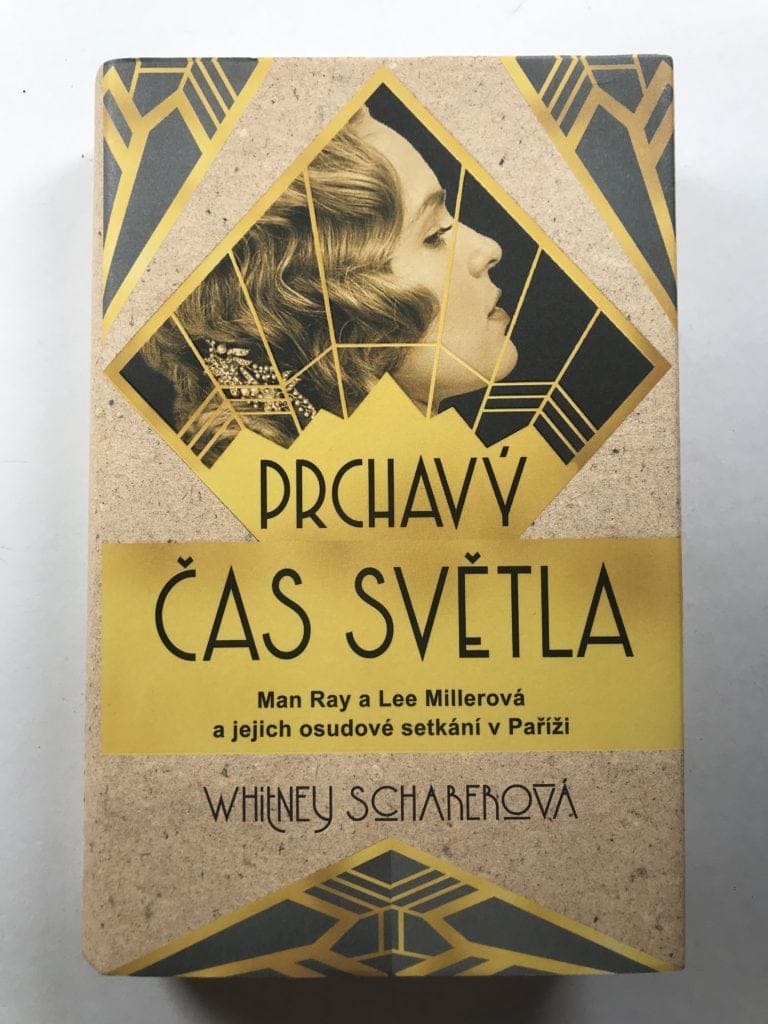 Prchavý čas světla Pevná (2019)