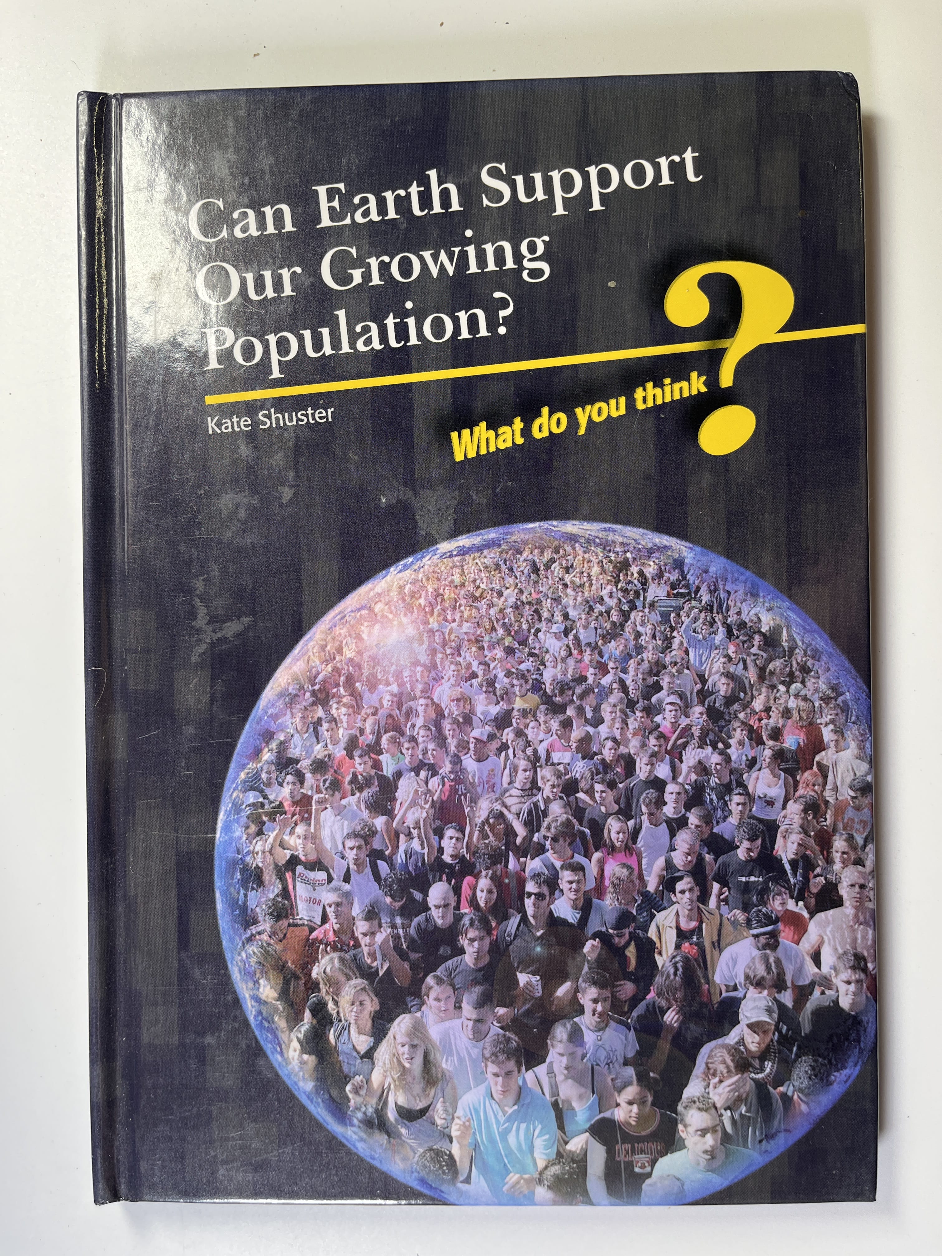 Levně Can Earth Support Our Growing Population?