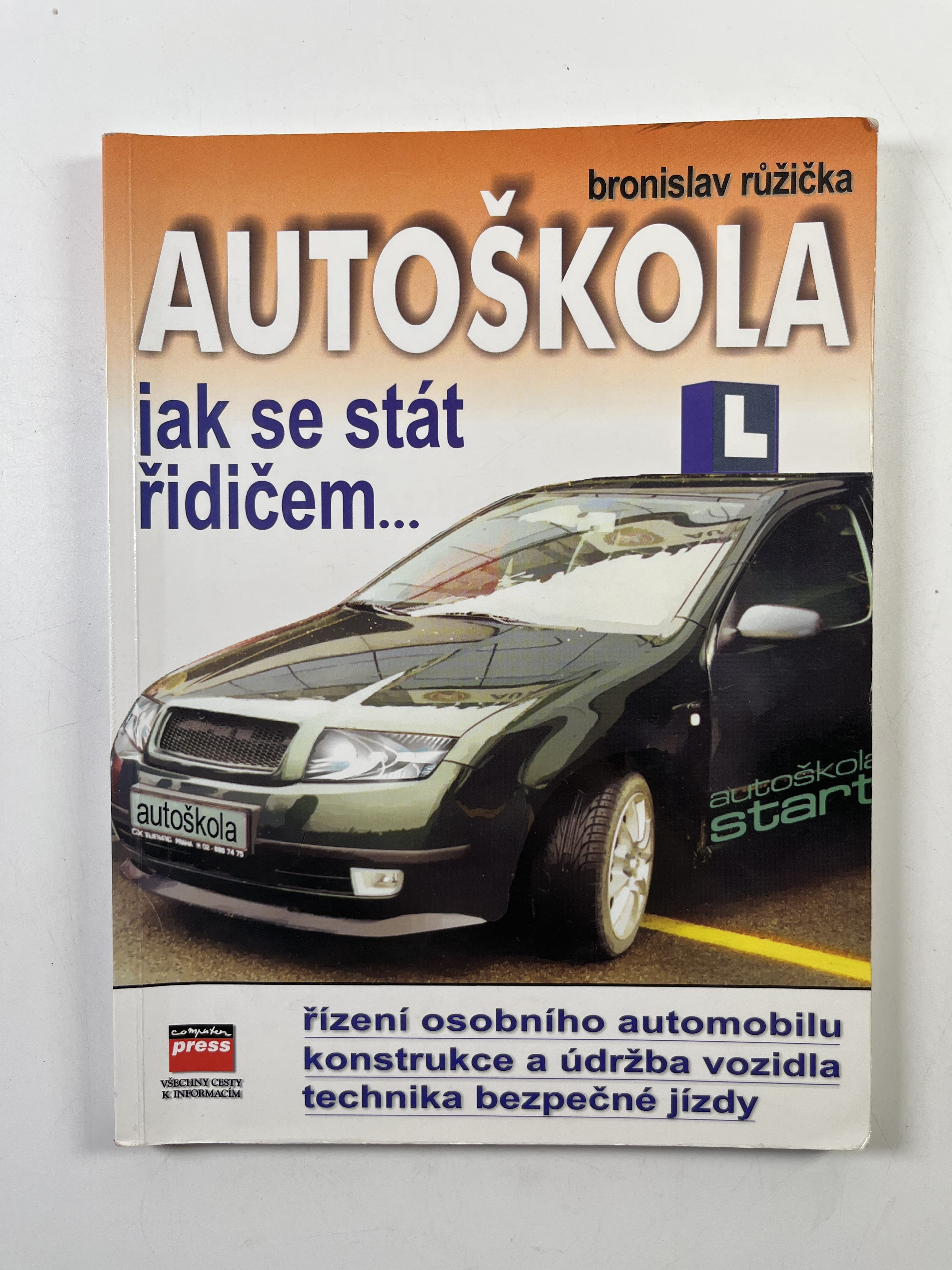 Levně Autoškola: jak se stát řidičem