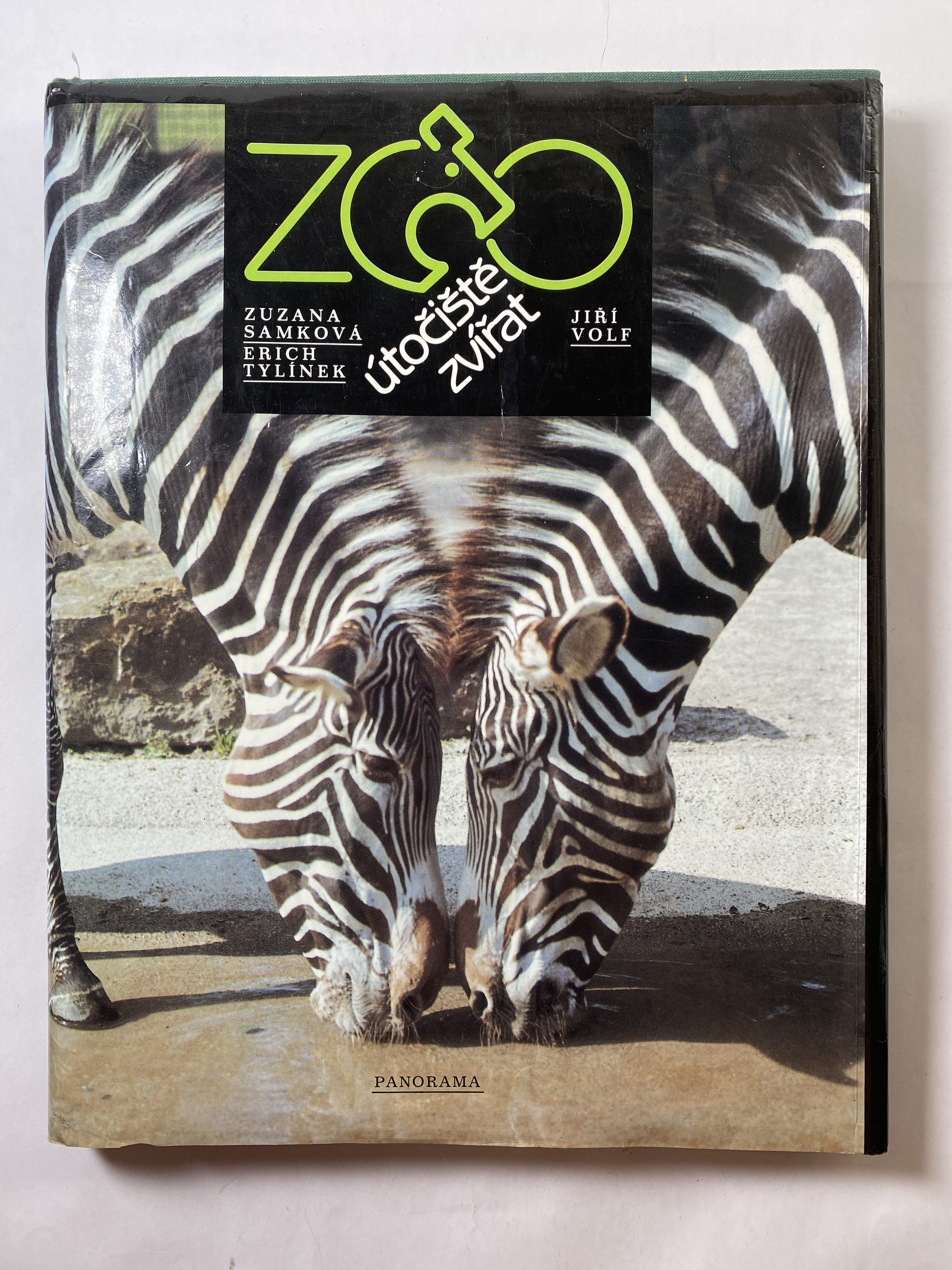 Levně Zoo: útočiště zvířat