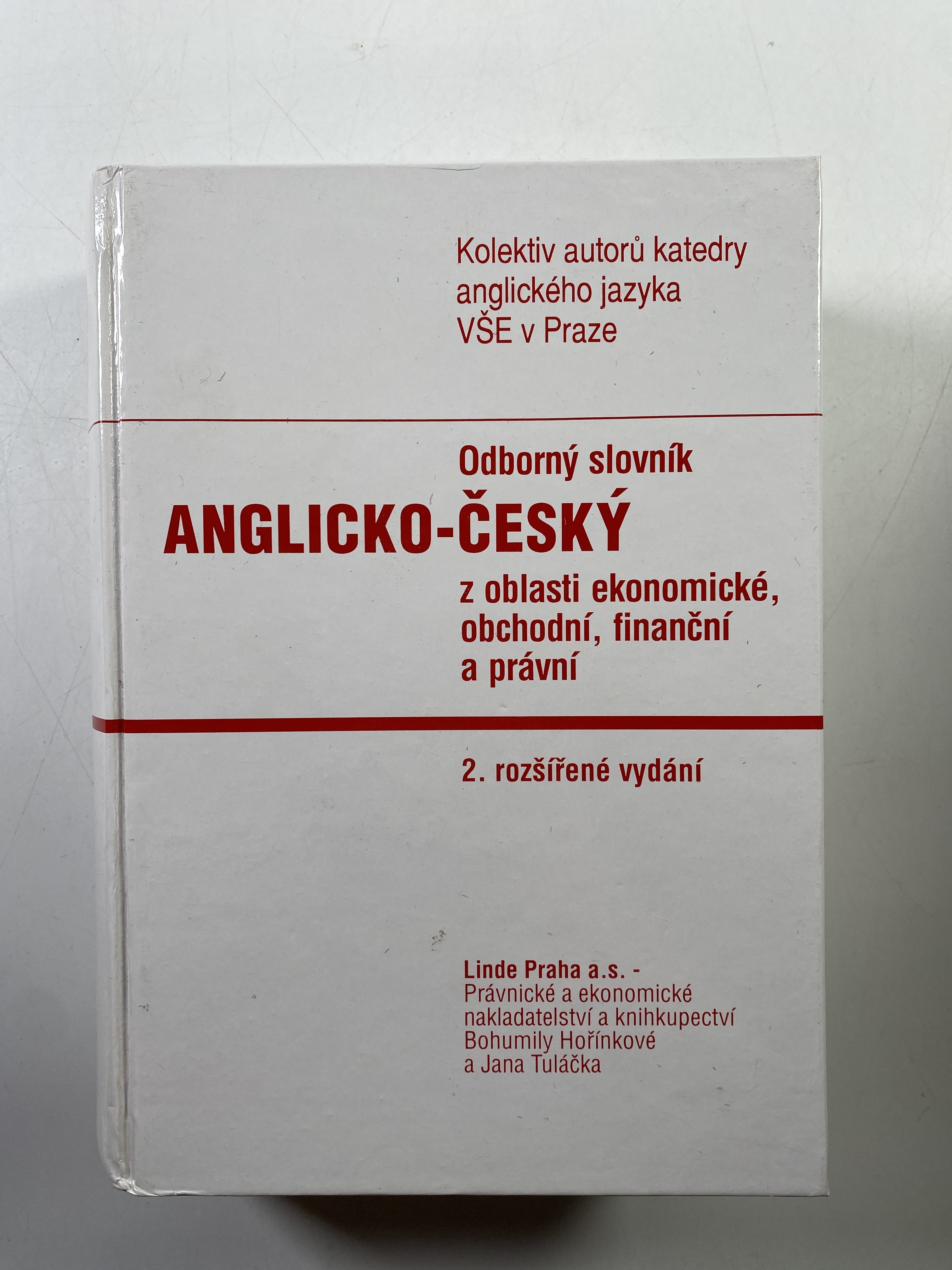 Levně Odborný anglicko-český slovník z oblasti ekonomické, obchodní, finanční a právní Pevná