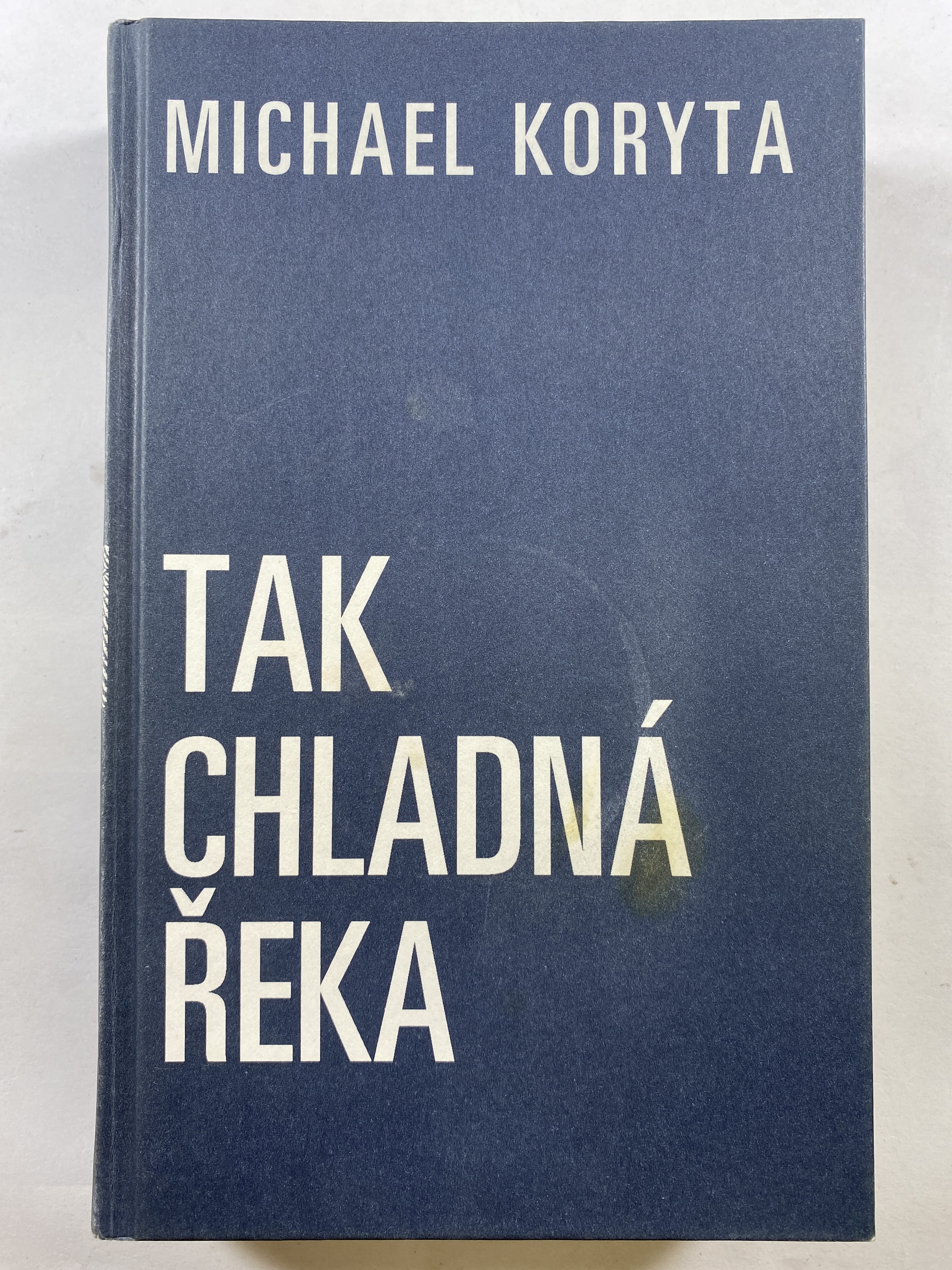 Levně Tak chladná řeka Bez obálky (2011)