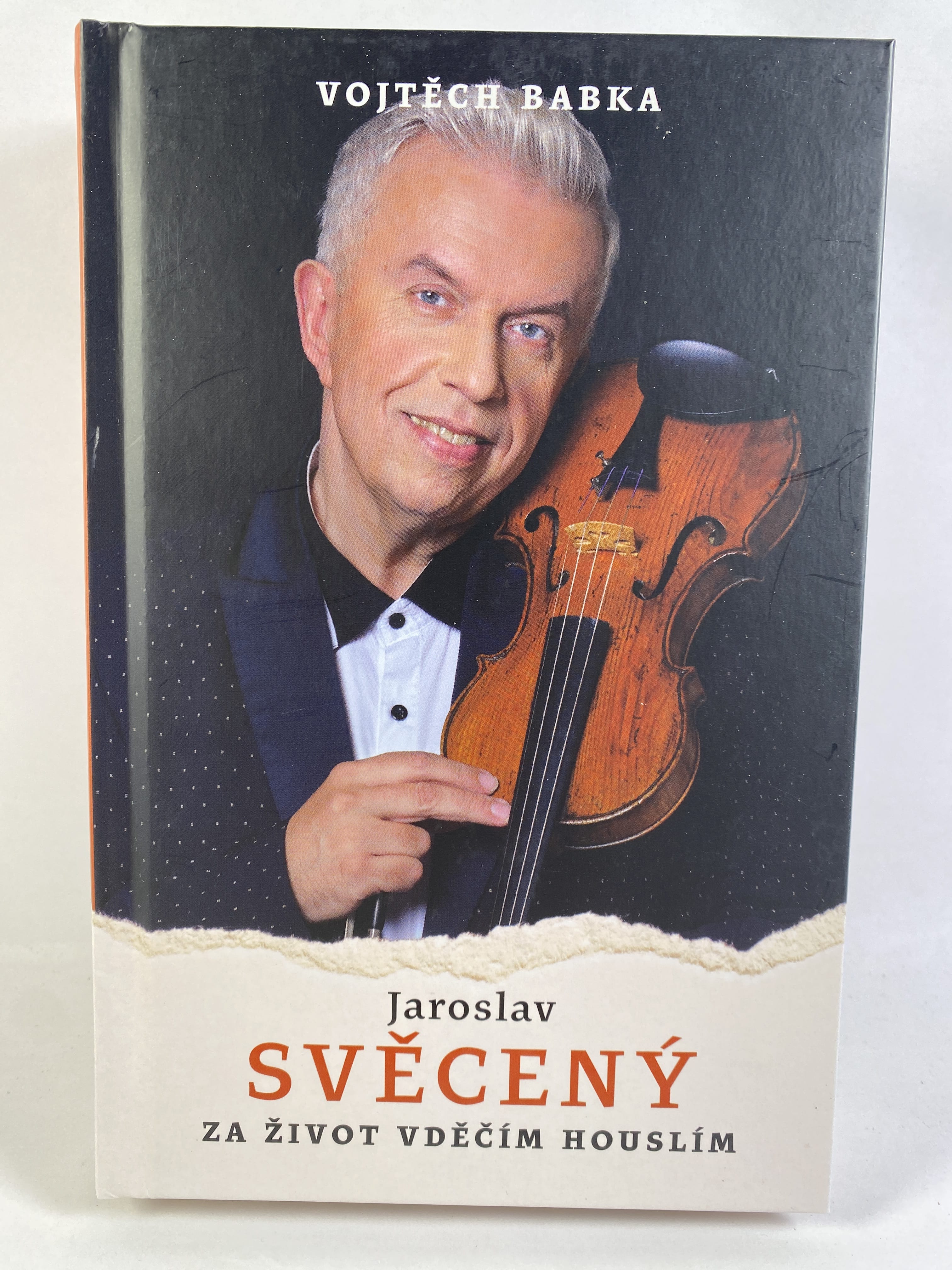 Jaroslav Svěcený: Za život vděčím houslím