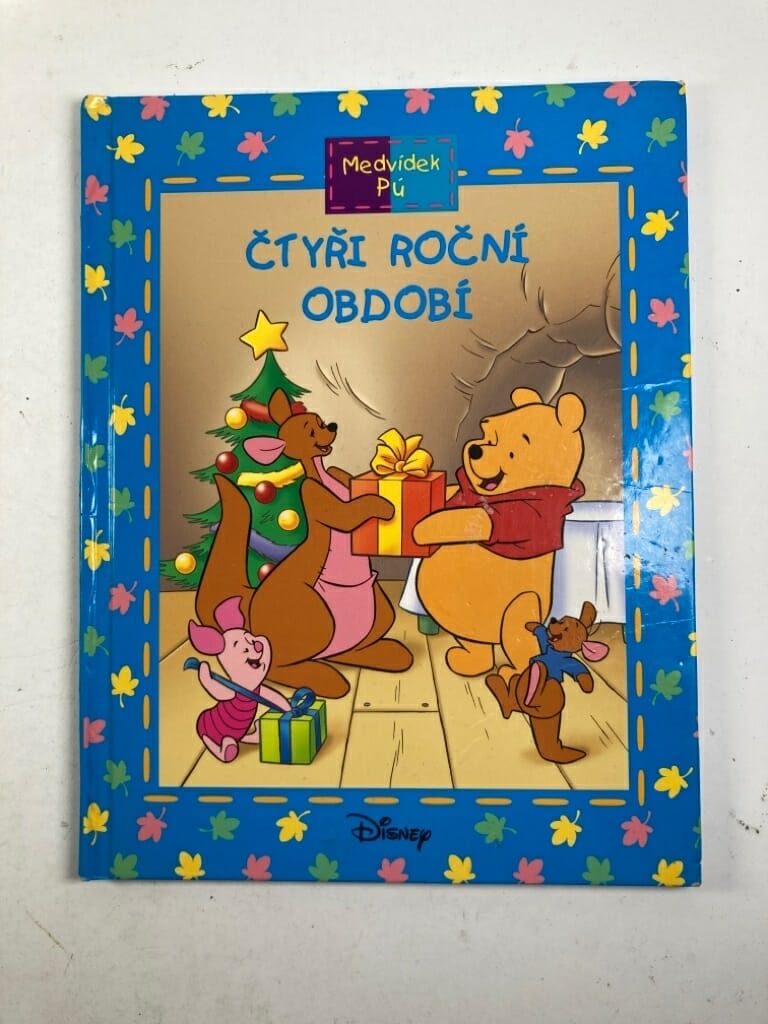 Levně Medvídek Pú - Čtyři roční období Pevná (2004)