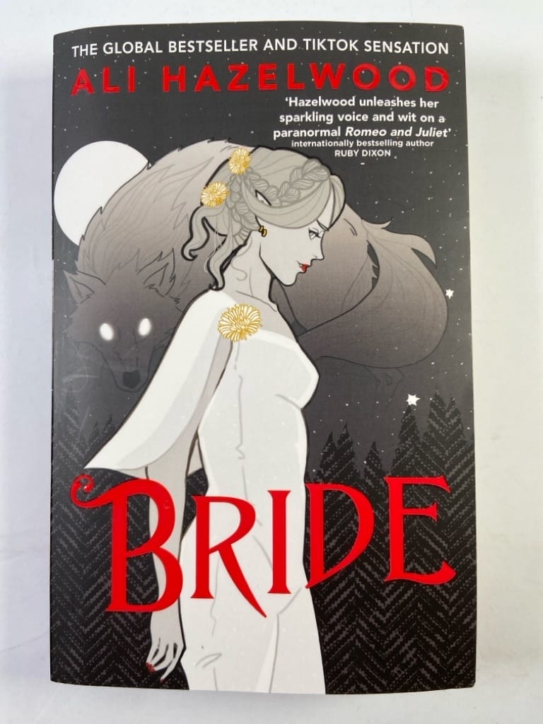 Levně Bride Měkká (2024)
