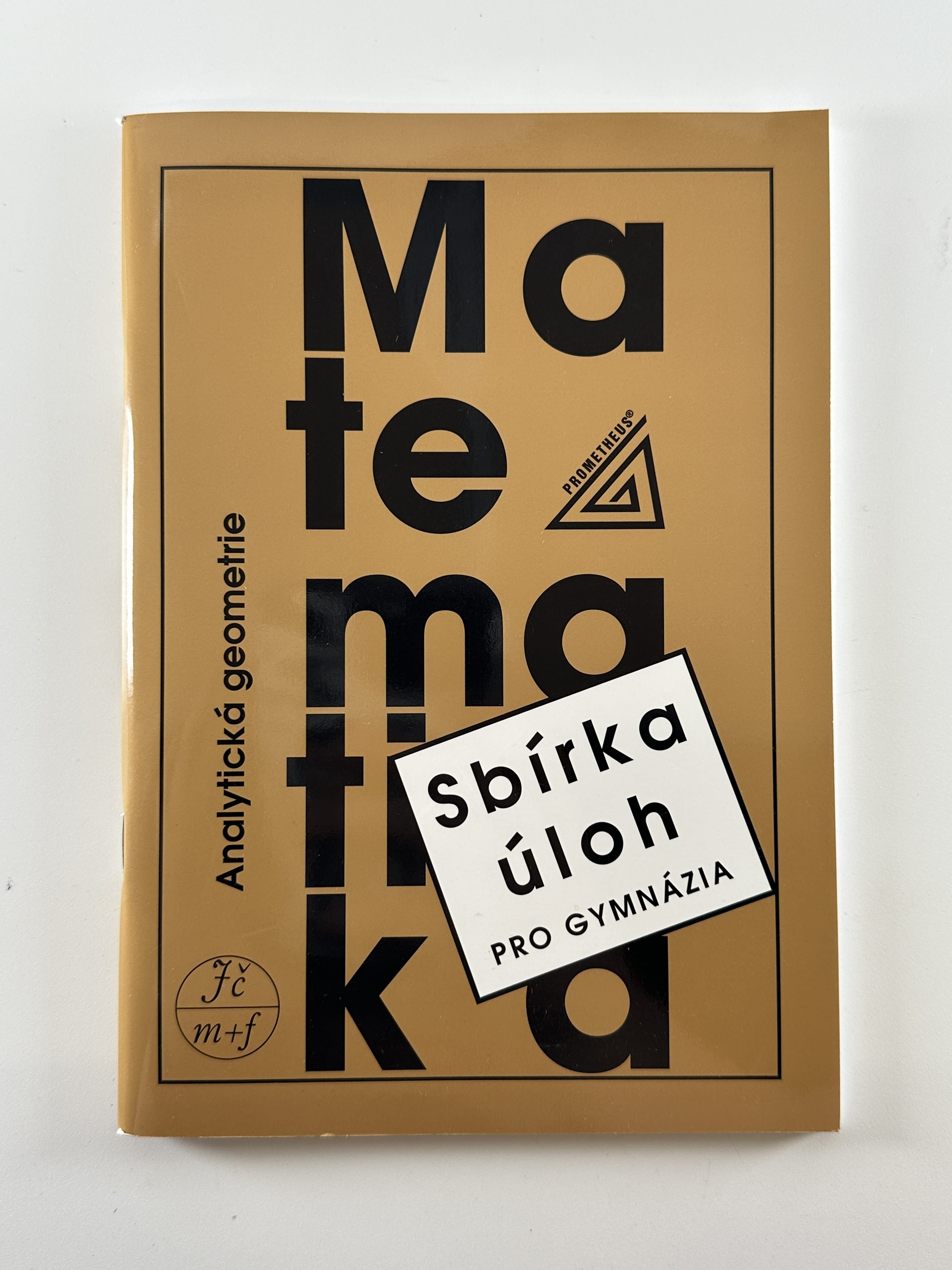 Levně Sbírka úloh z matematiky pro gymnázia - Analytická geometrie Měkká (2010)