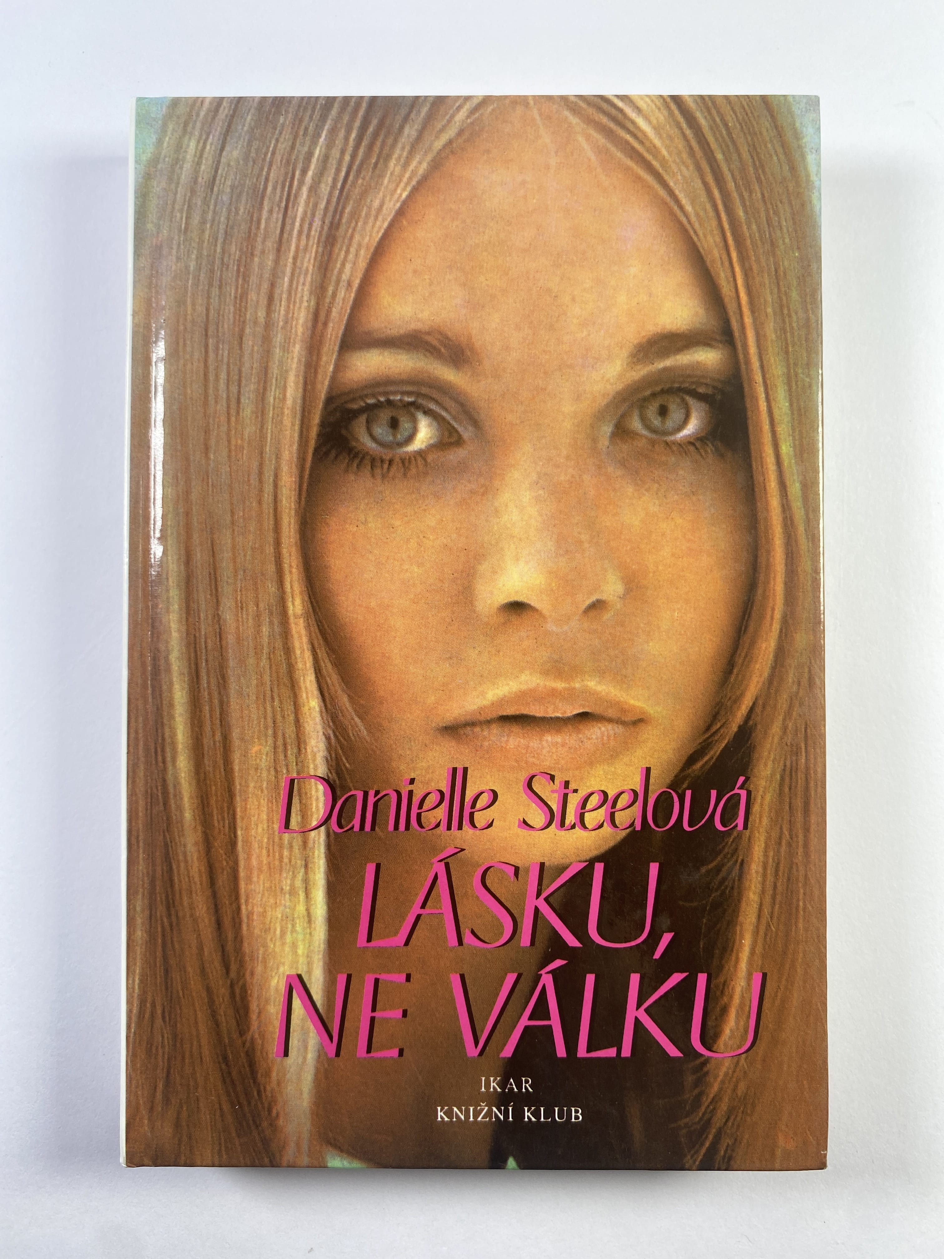 Lásku, ne válku Bez obalu 1994