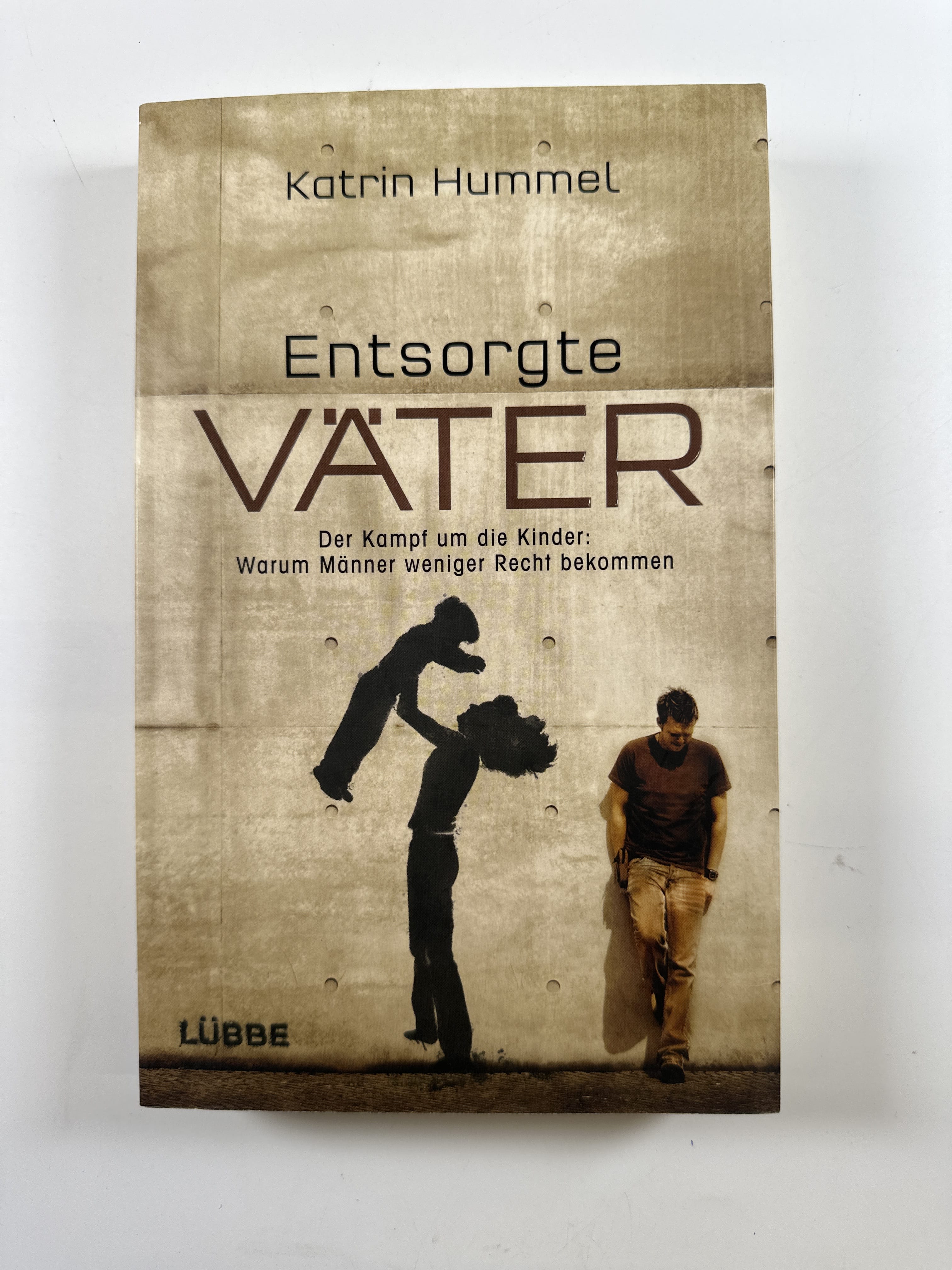 Levně Entsorgte Väter