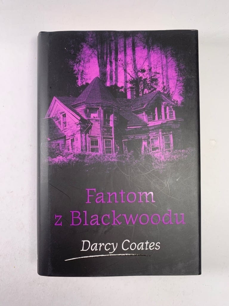 Levně Fantom z Blackwoodu Pevná (2021)