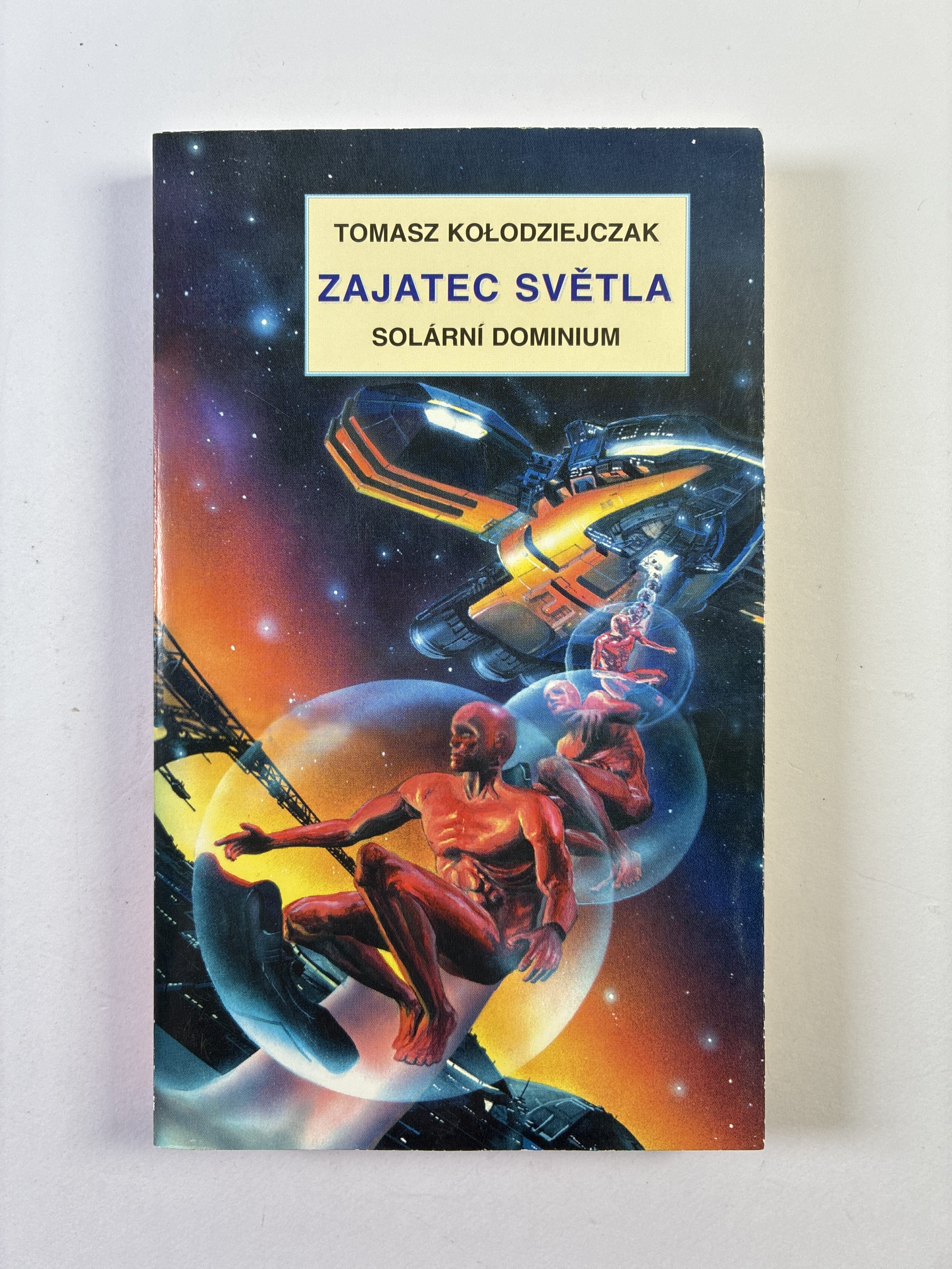 Solární dominium: Zajatec světla (2)