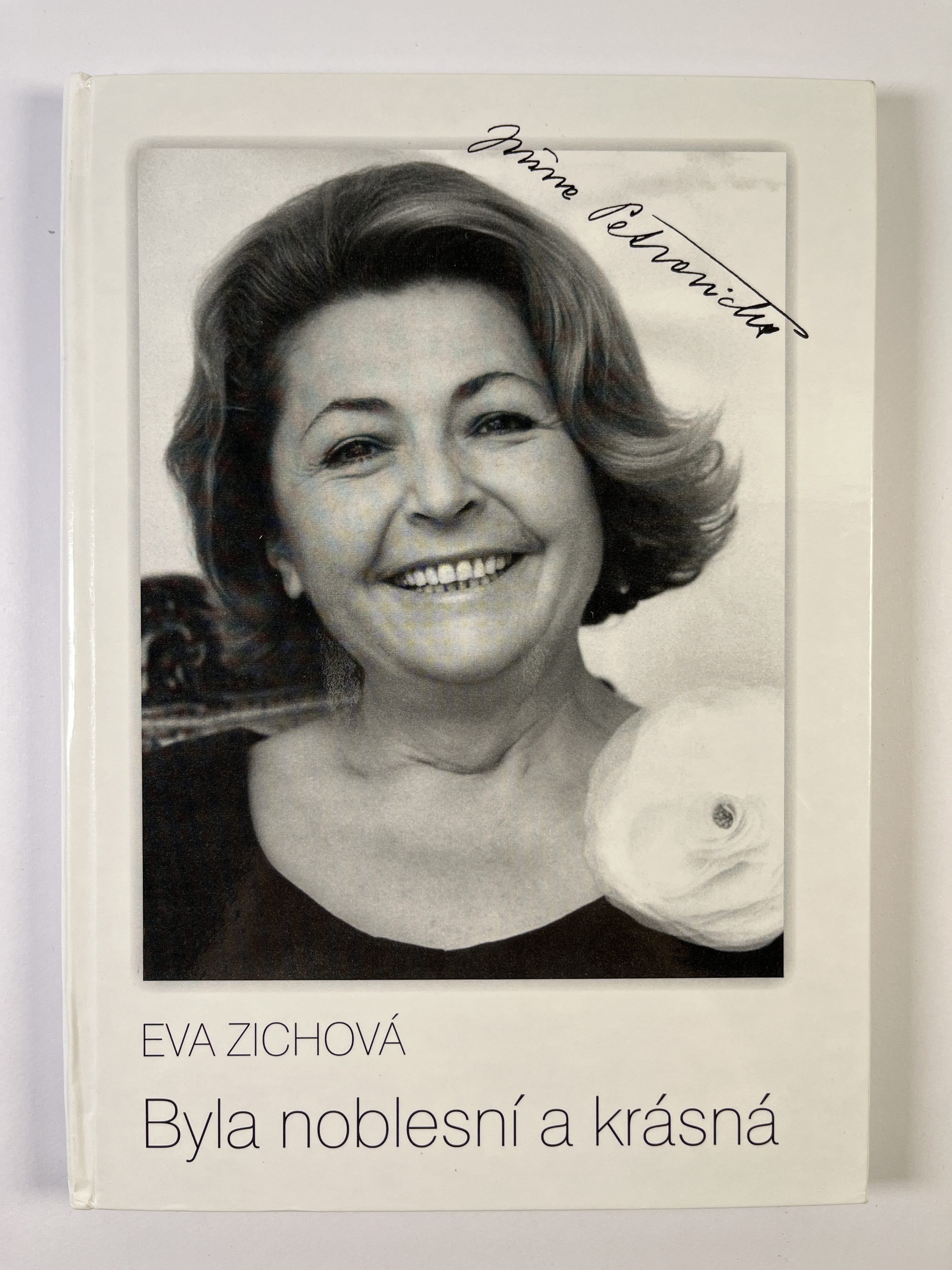 Byla noblesní a krásná