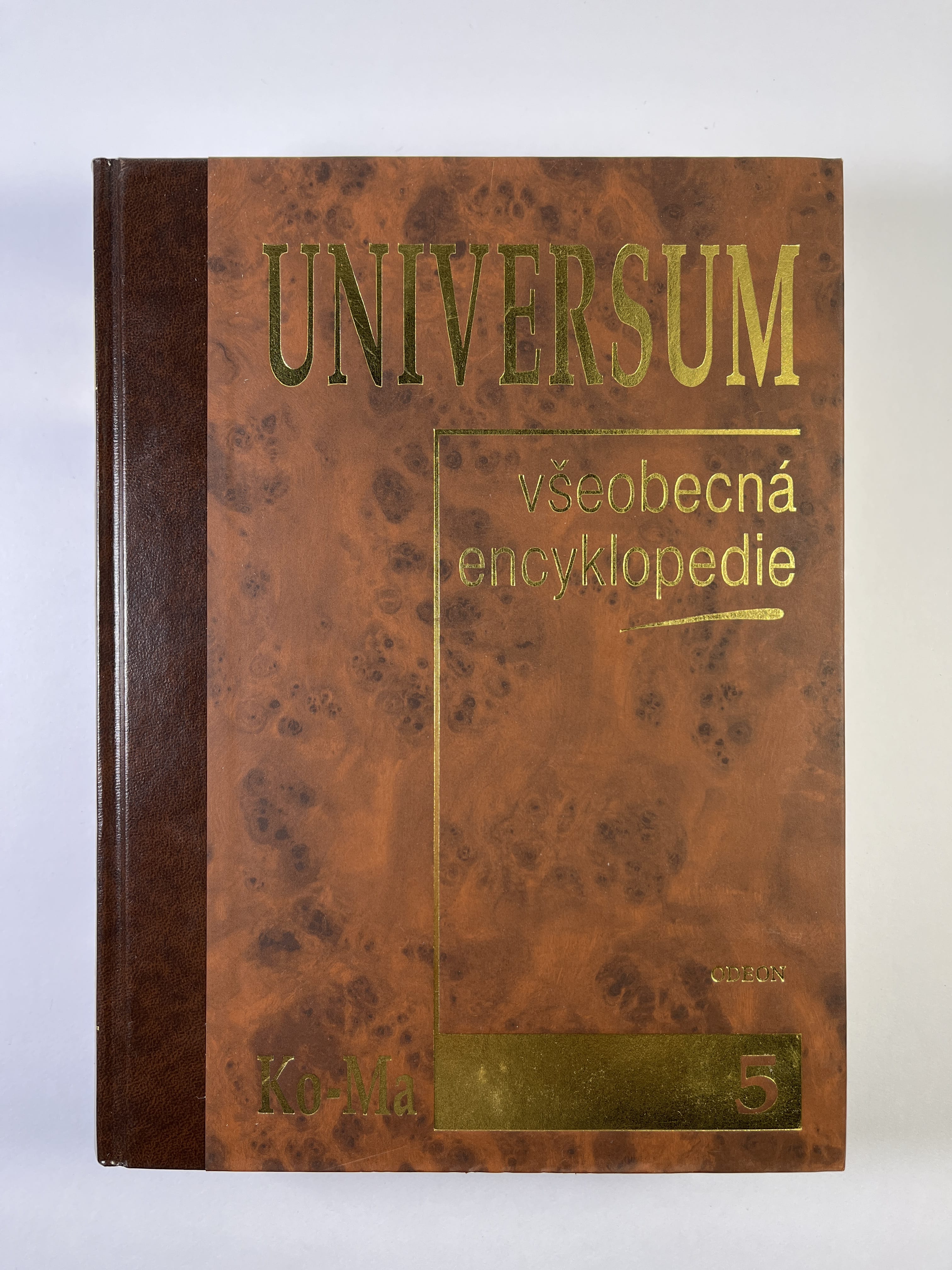 Levně Universum: Všeobecná encyklopedie Ko-Ma (5) Pevná 2
