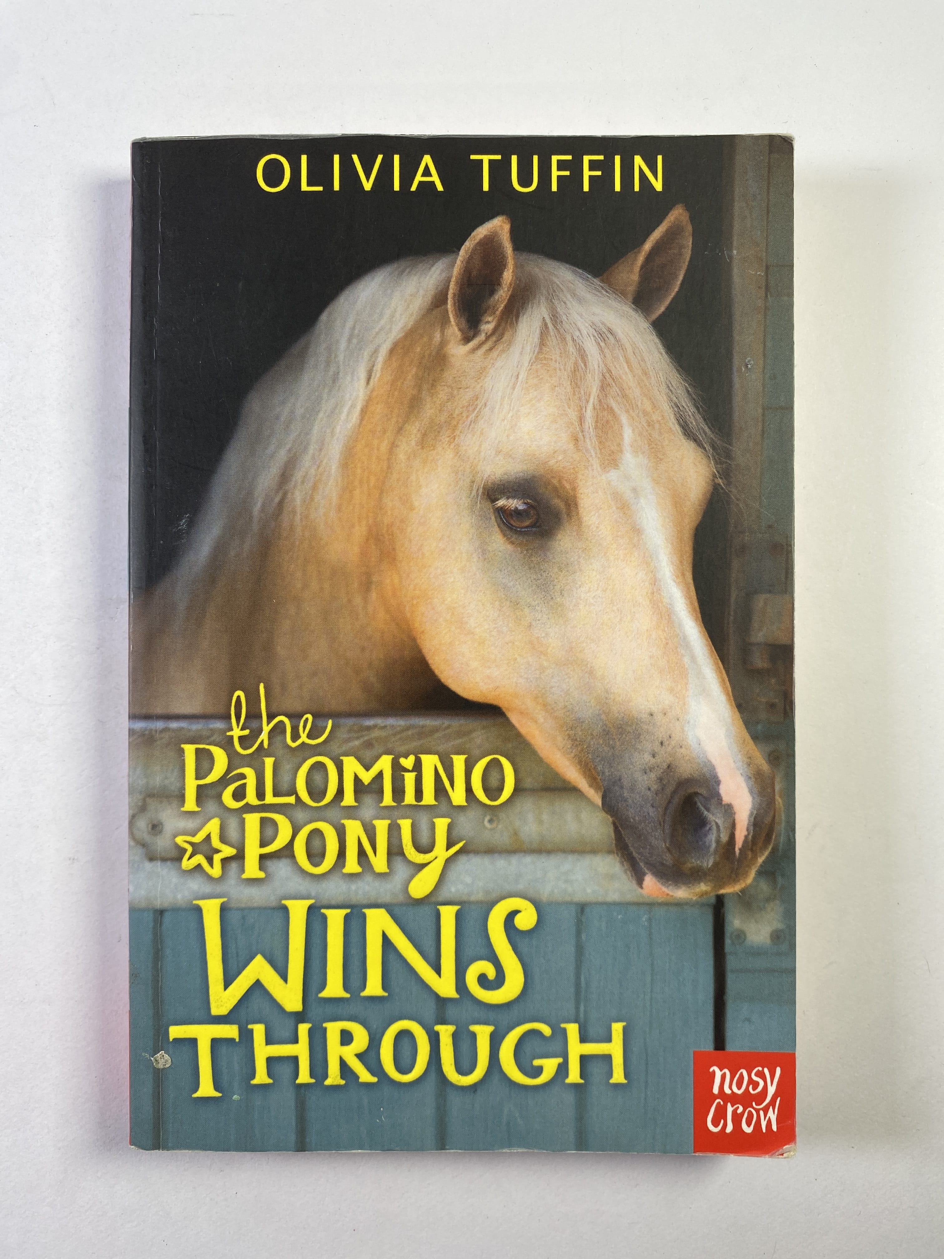 Levně The Palomino Pony - Wins Through