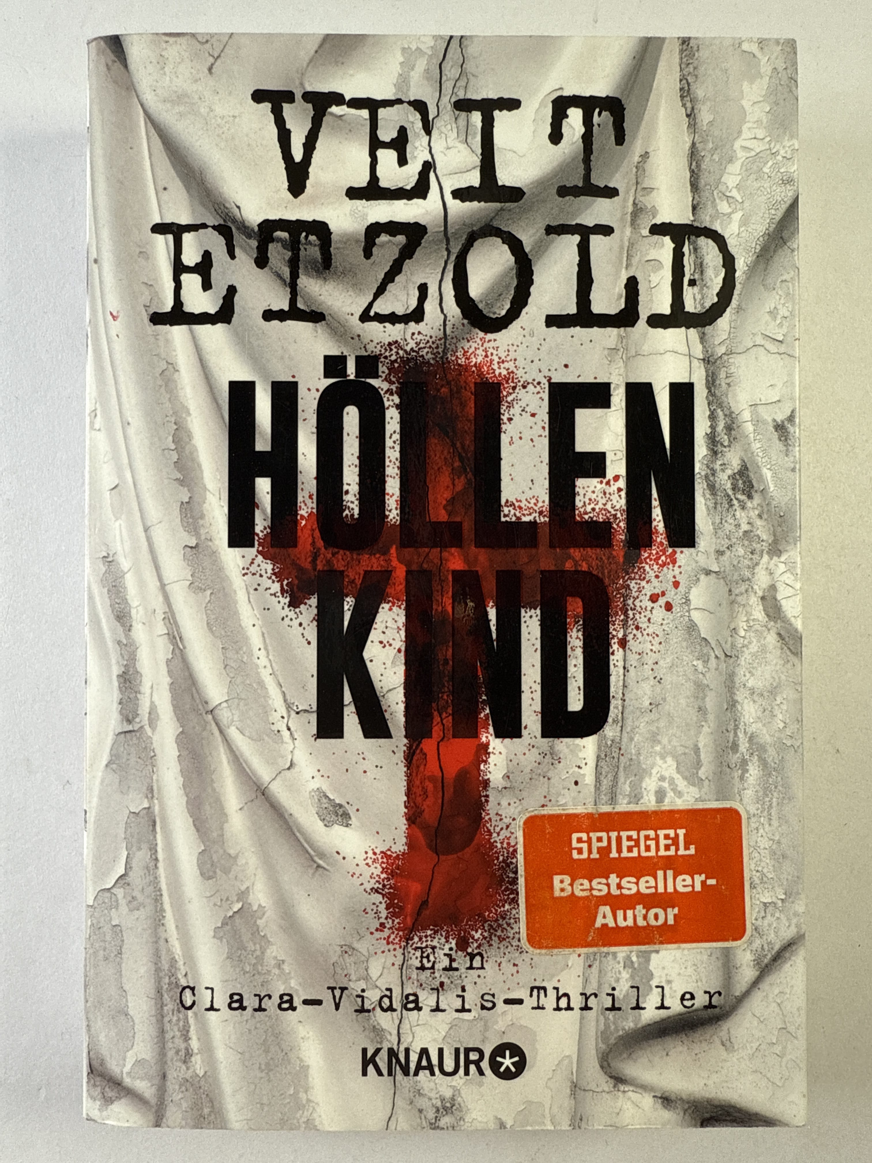 Levně Clara Vidalis: Höllenkind (8)