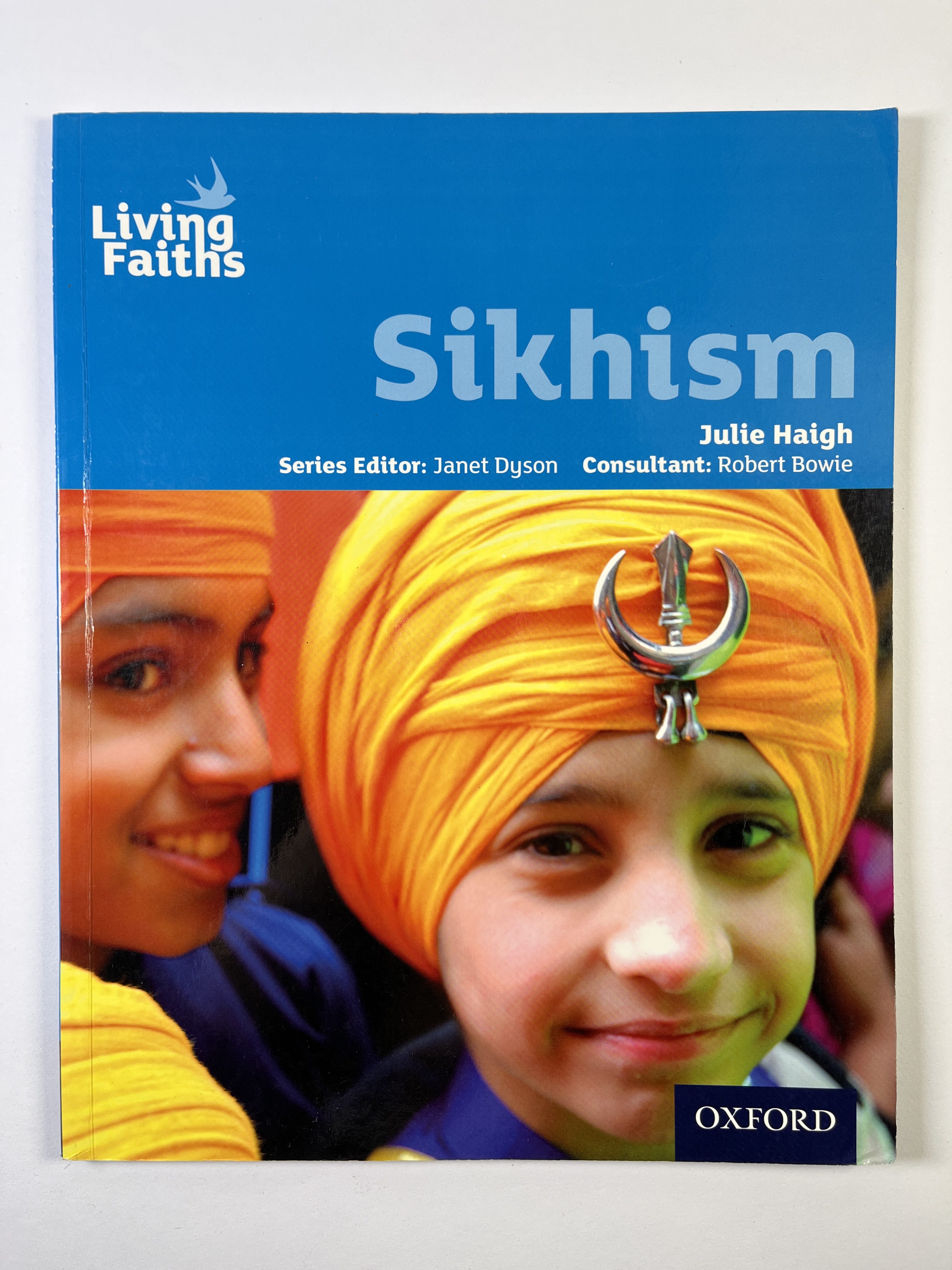 Levně Living Faiths Sikhism - Student's Book