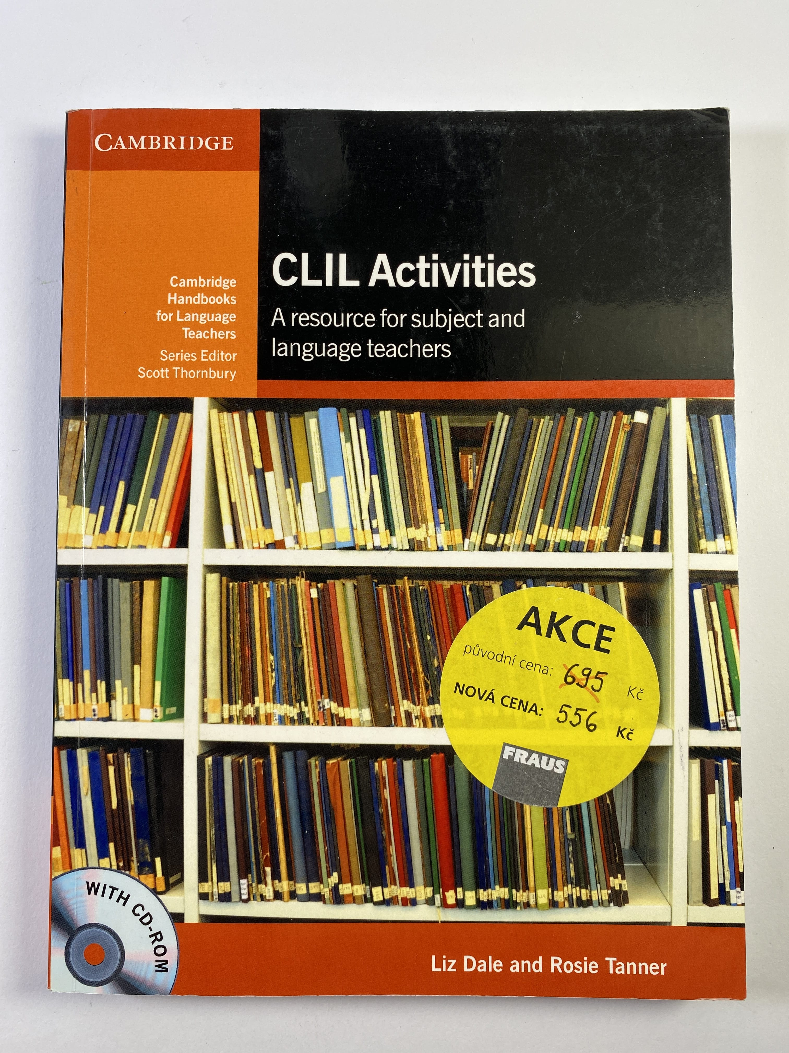 Levně Cambridge Handbooks For Language Teachers - CLIL Activities