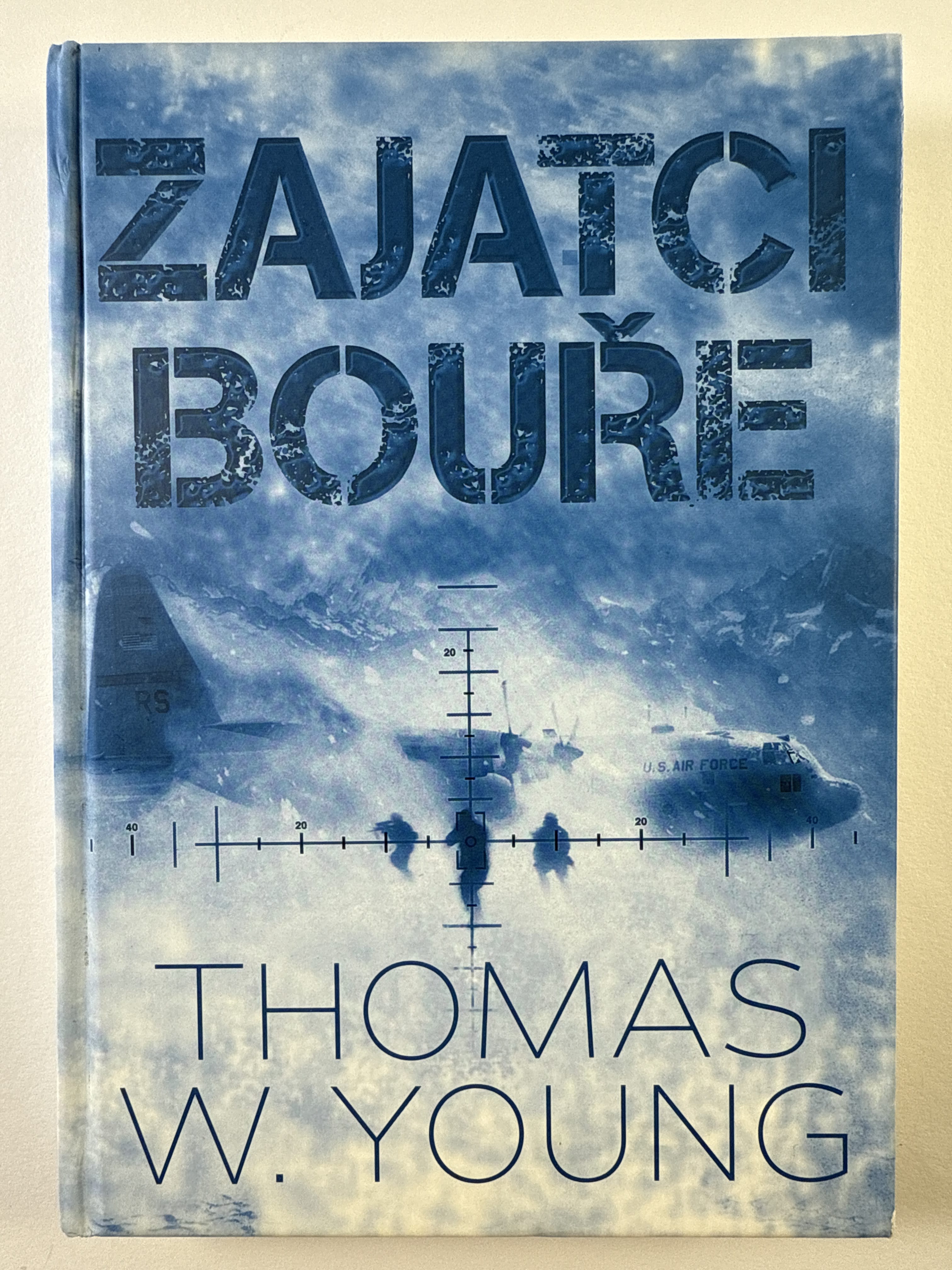 Zajatci bouře Bez obalu 2012