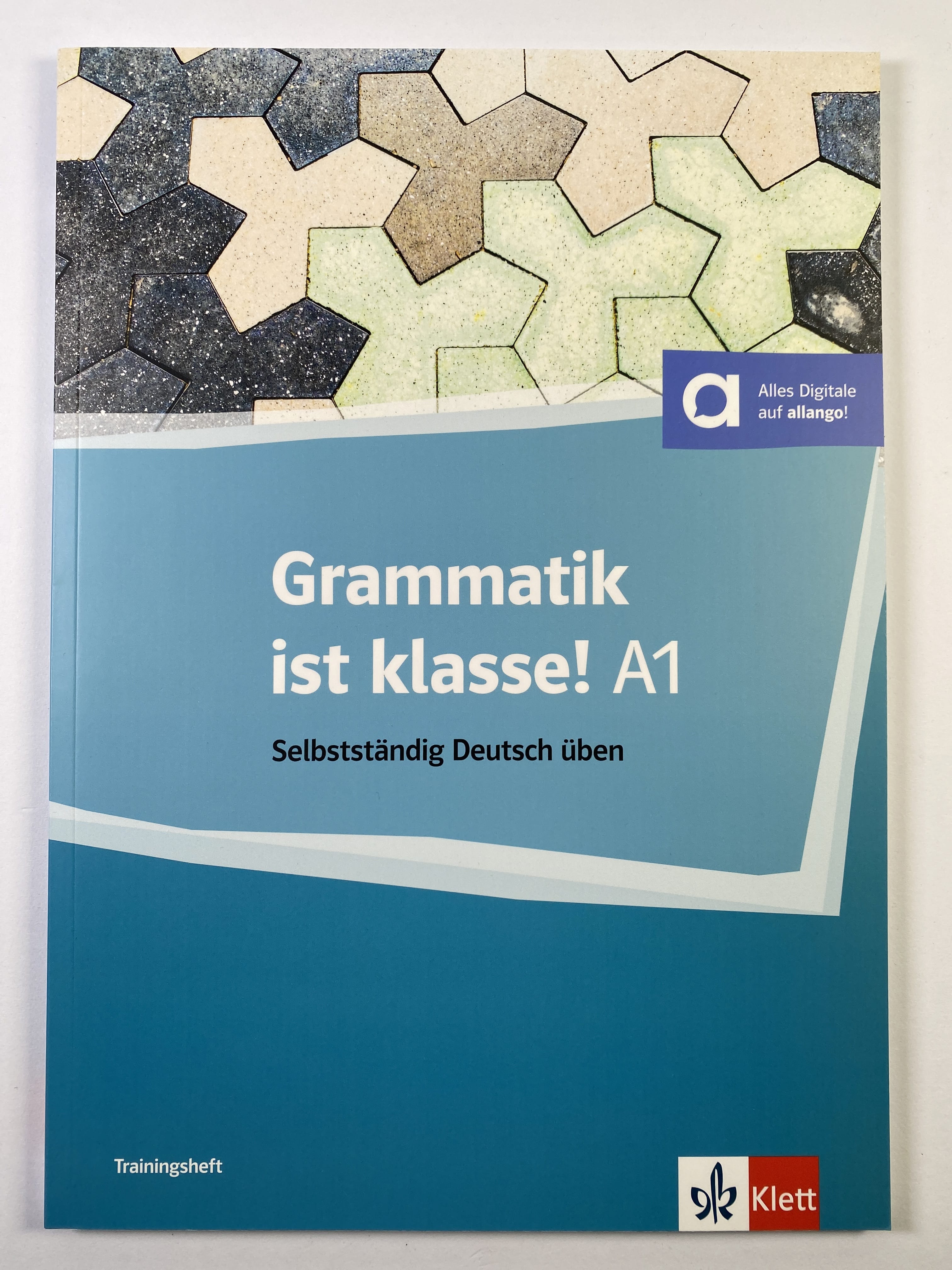 Levně Grammatik ist klasse! A1