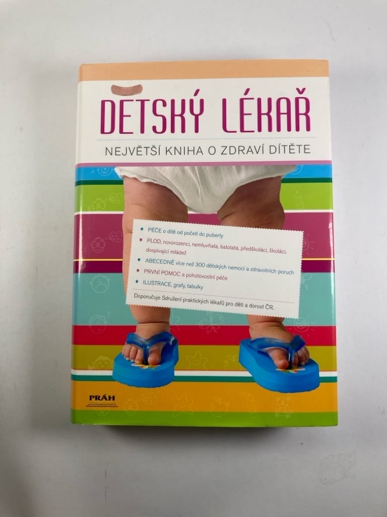 Levně Dětský lékař - největší kniha o zdraví dítěte Pevná