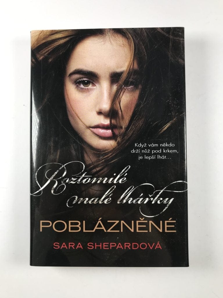 Levně Roztomilé malé lhářky: Poblázněné (13) Pevná
