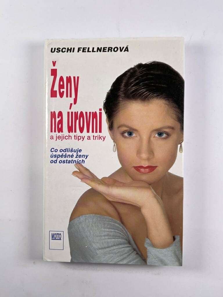 Levně Ženy na úrovni a jejich tipy a triky Pevná 1994