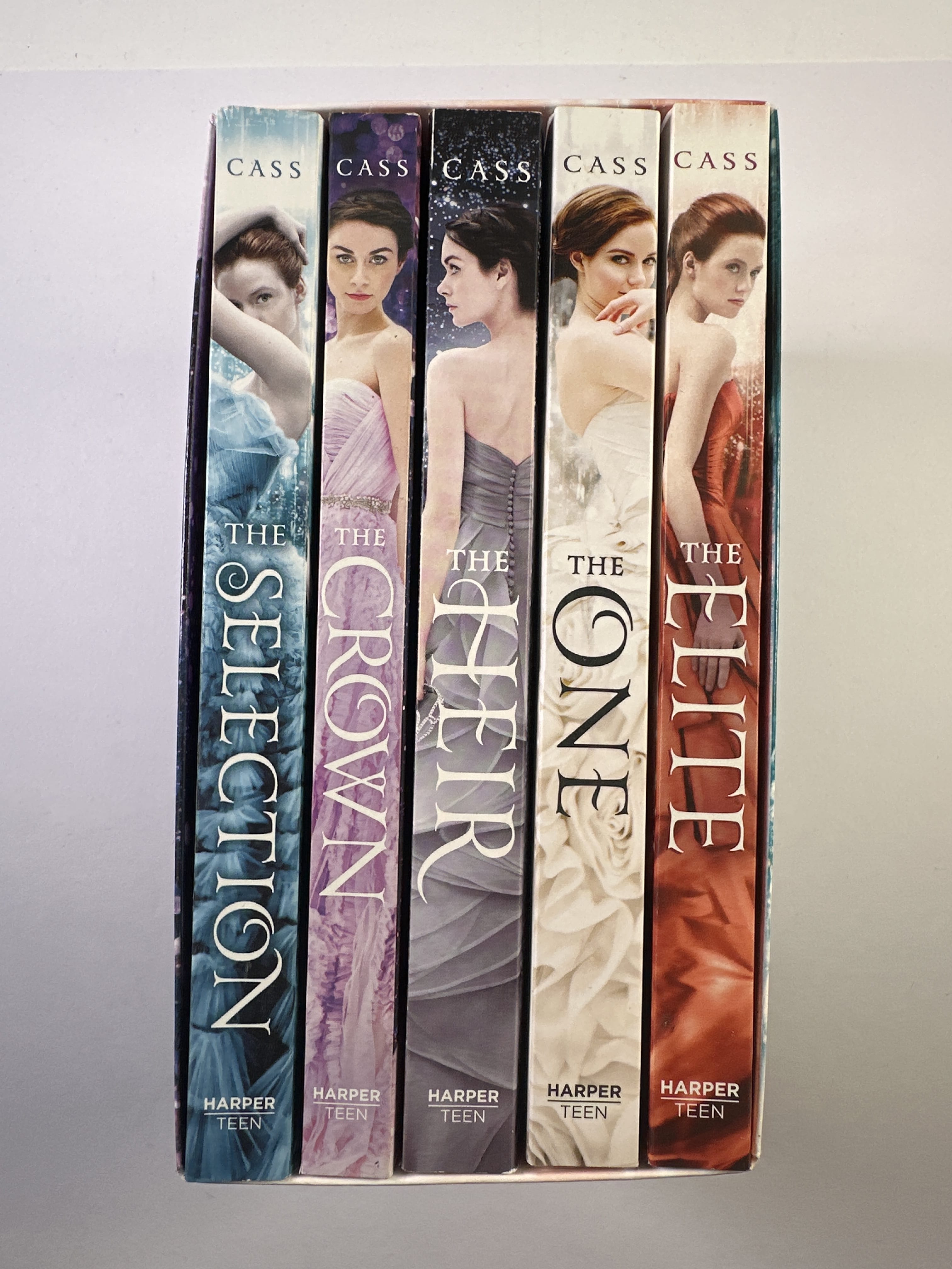 Levně The Selection, The Elite, The One, The Heir, The Crown (box)