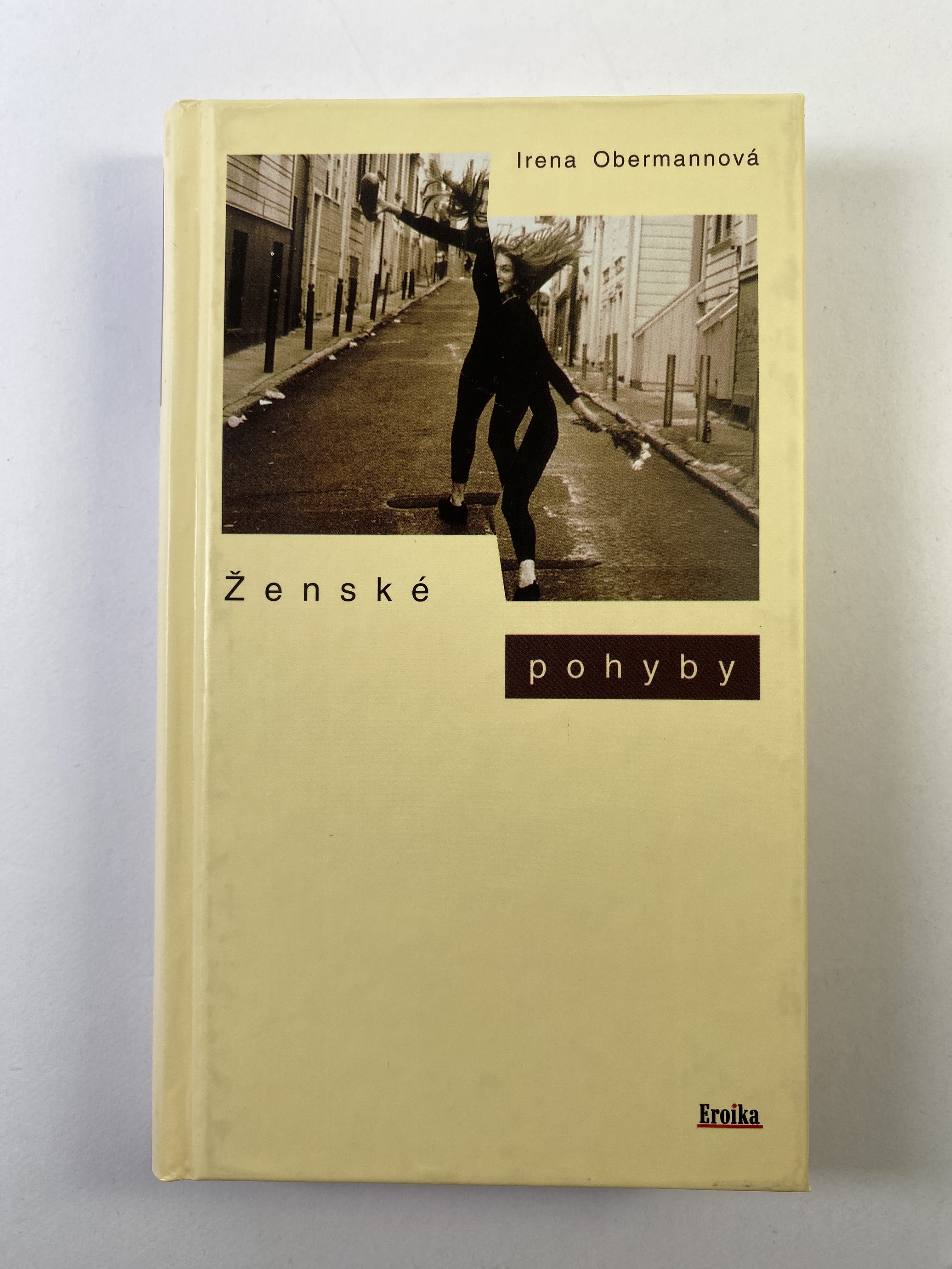 Ženské pohyby Pevná (2002)