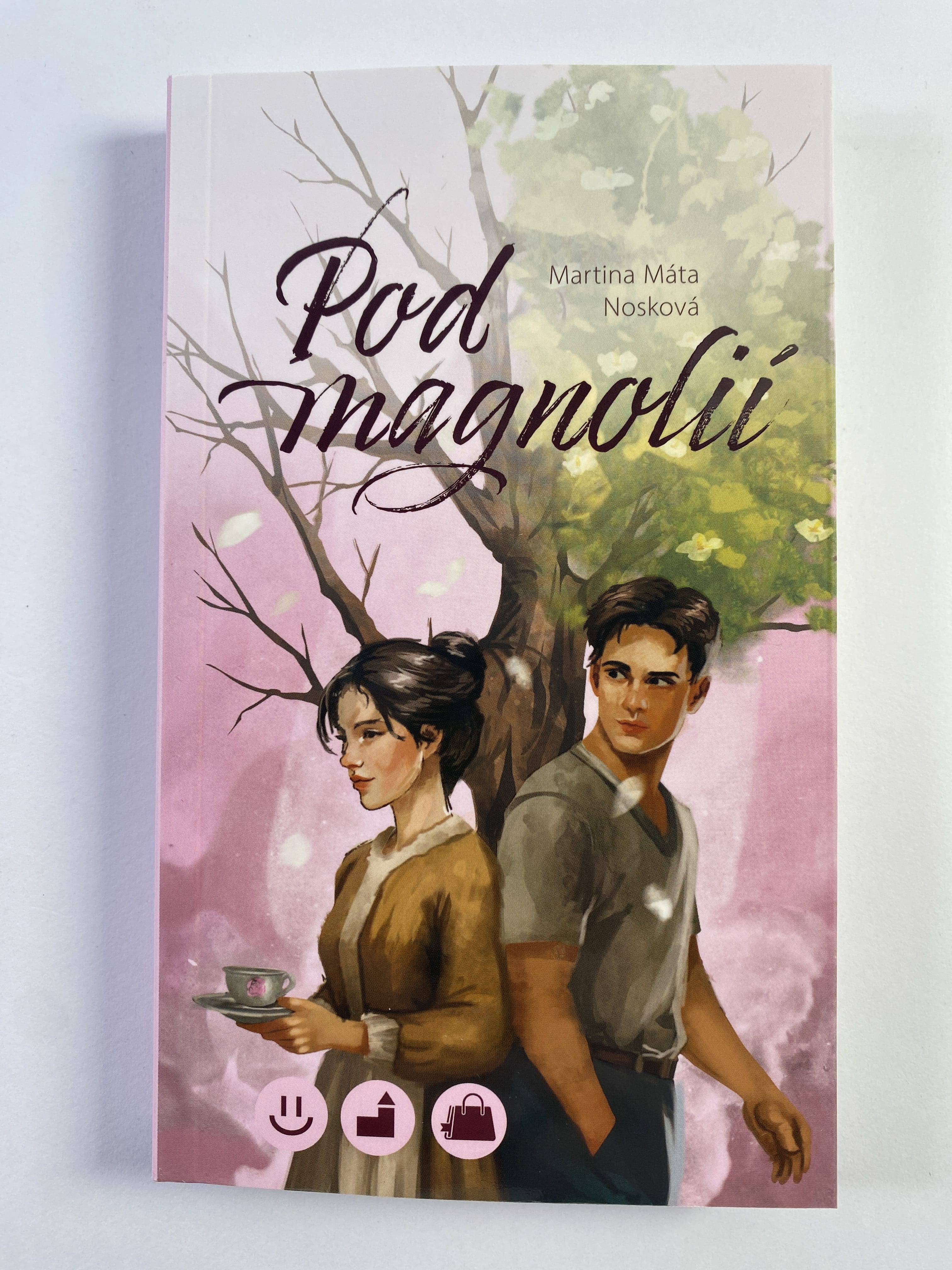 Pod magnolií