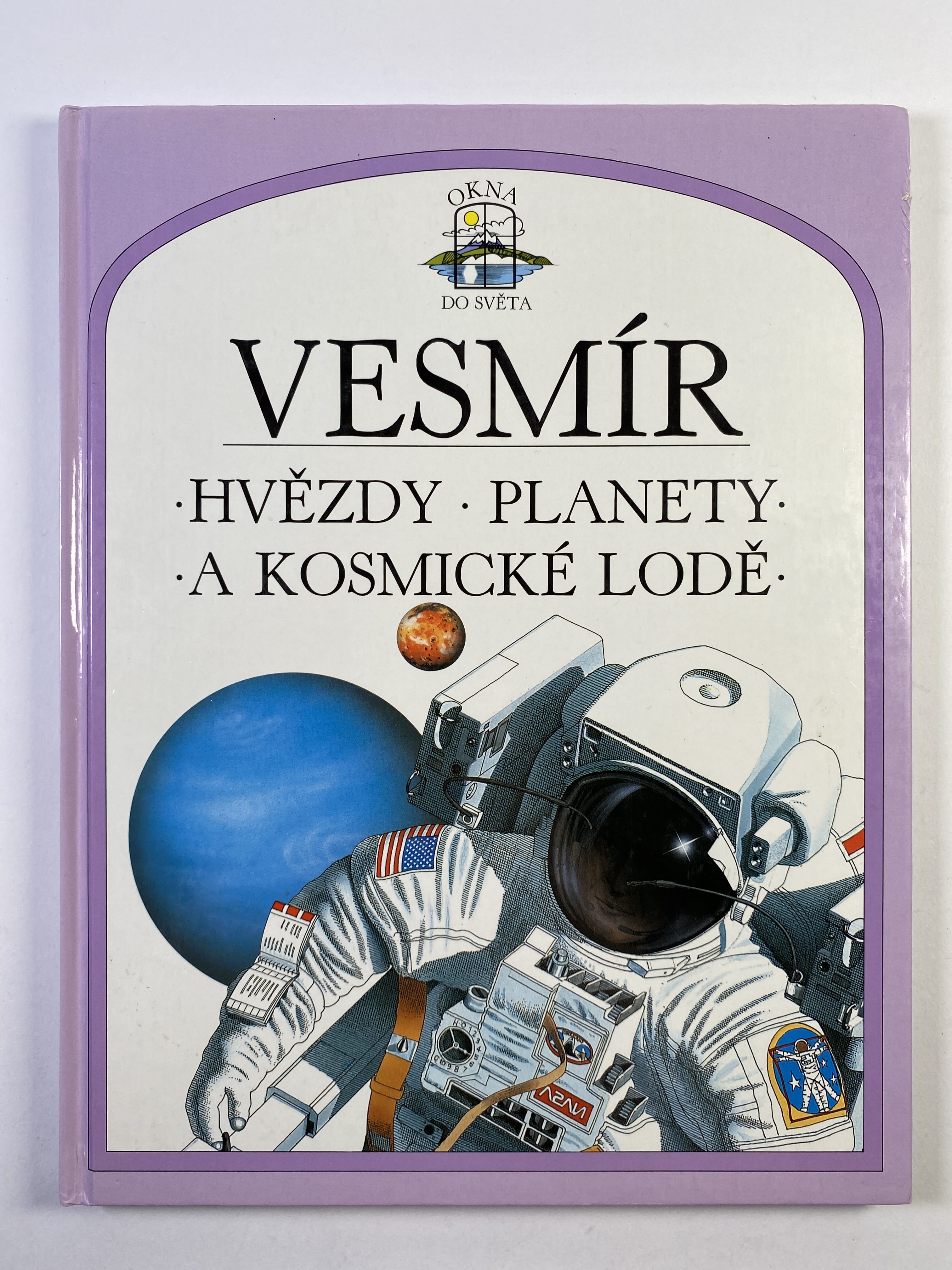 Levně Vesmír: Hvězdy, planety a kosmické lodě Pevná (2001)
