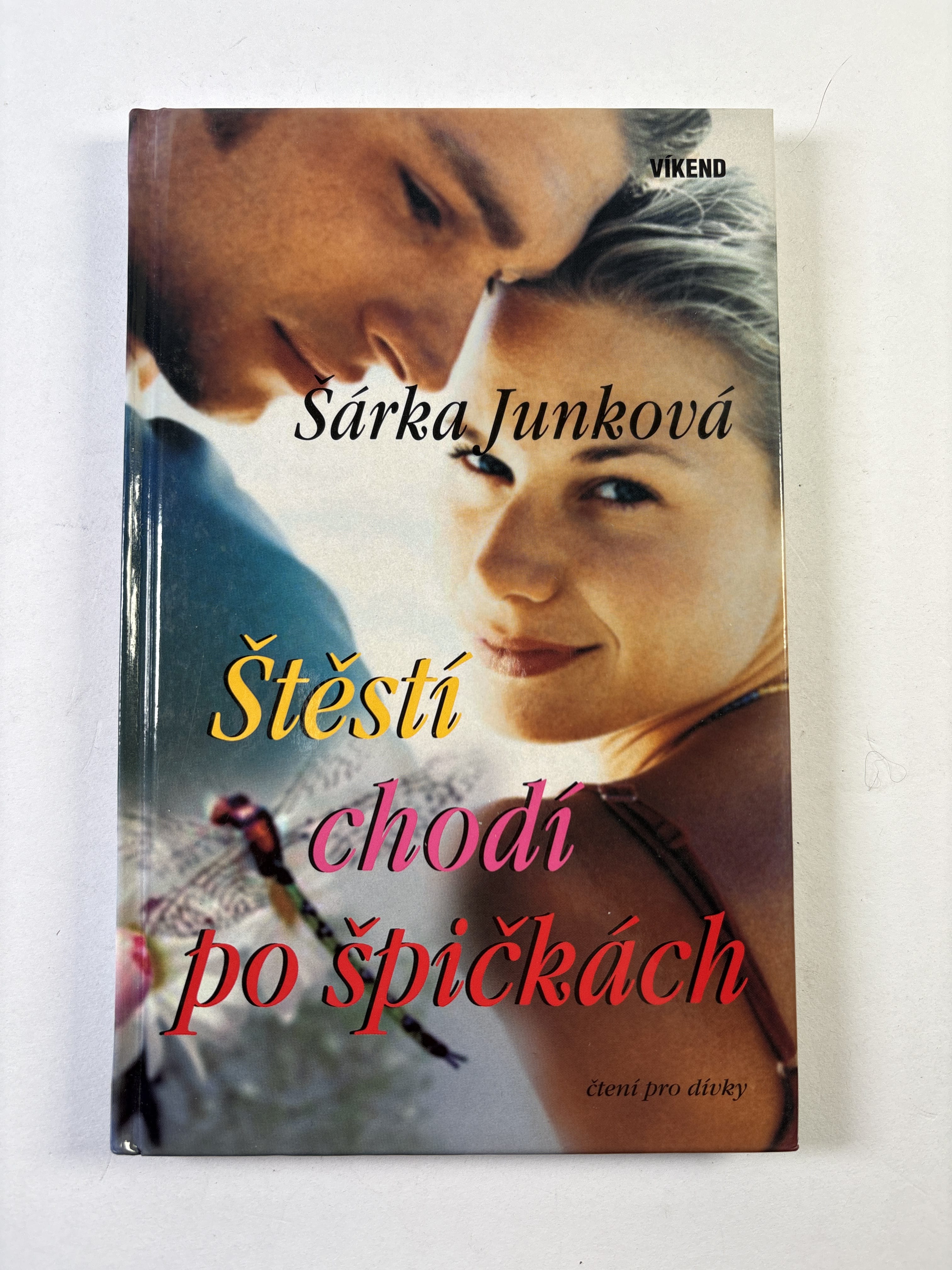 Levně Štěstí chodí po špičkách