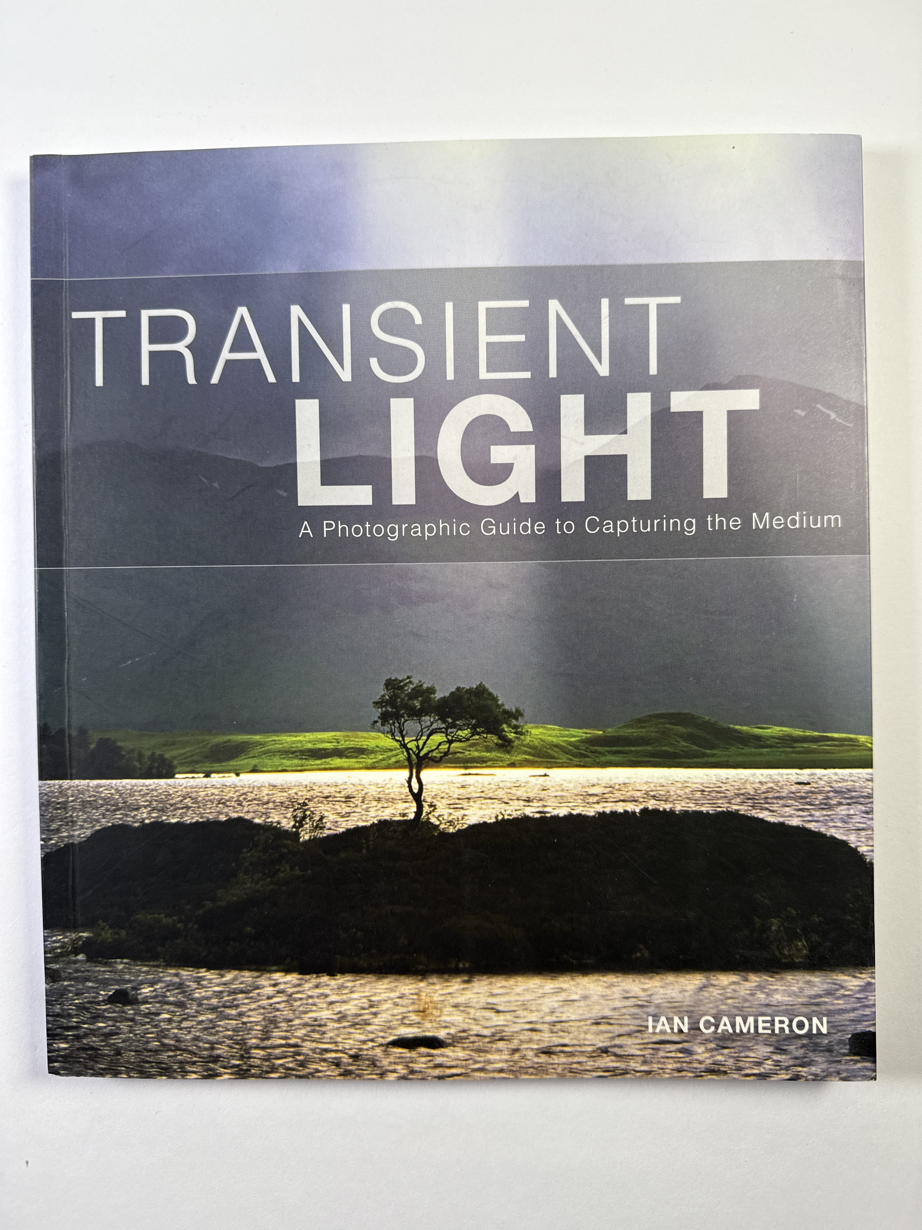 Levně Transient Light: A Photographic Guide to Capturing the Medium