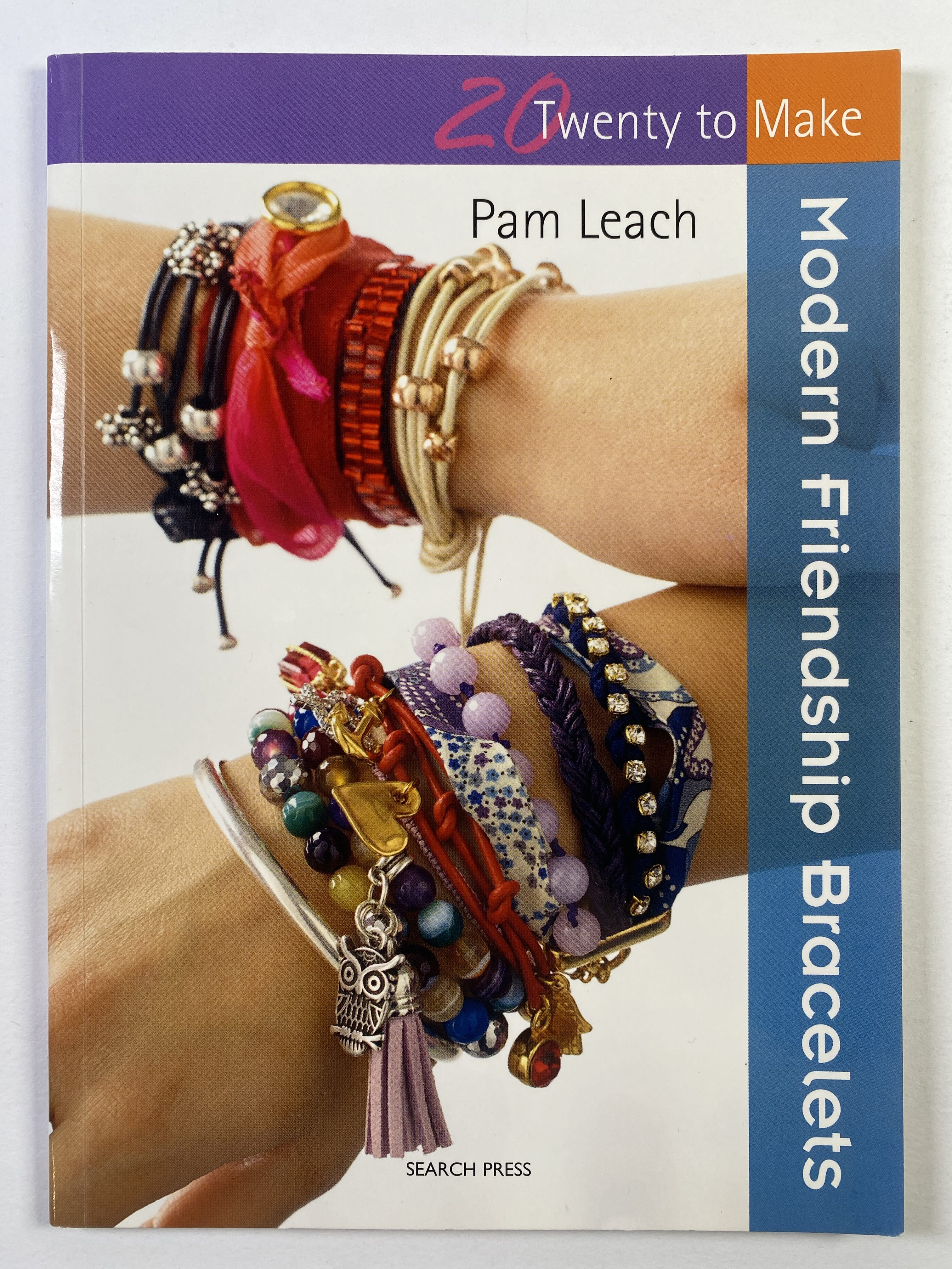 Levně Twenty to Make Modern Friendship Bracelets