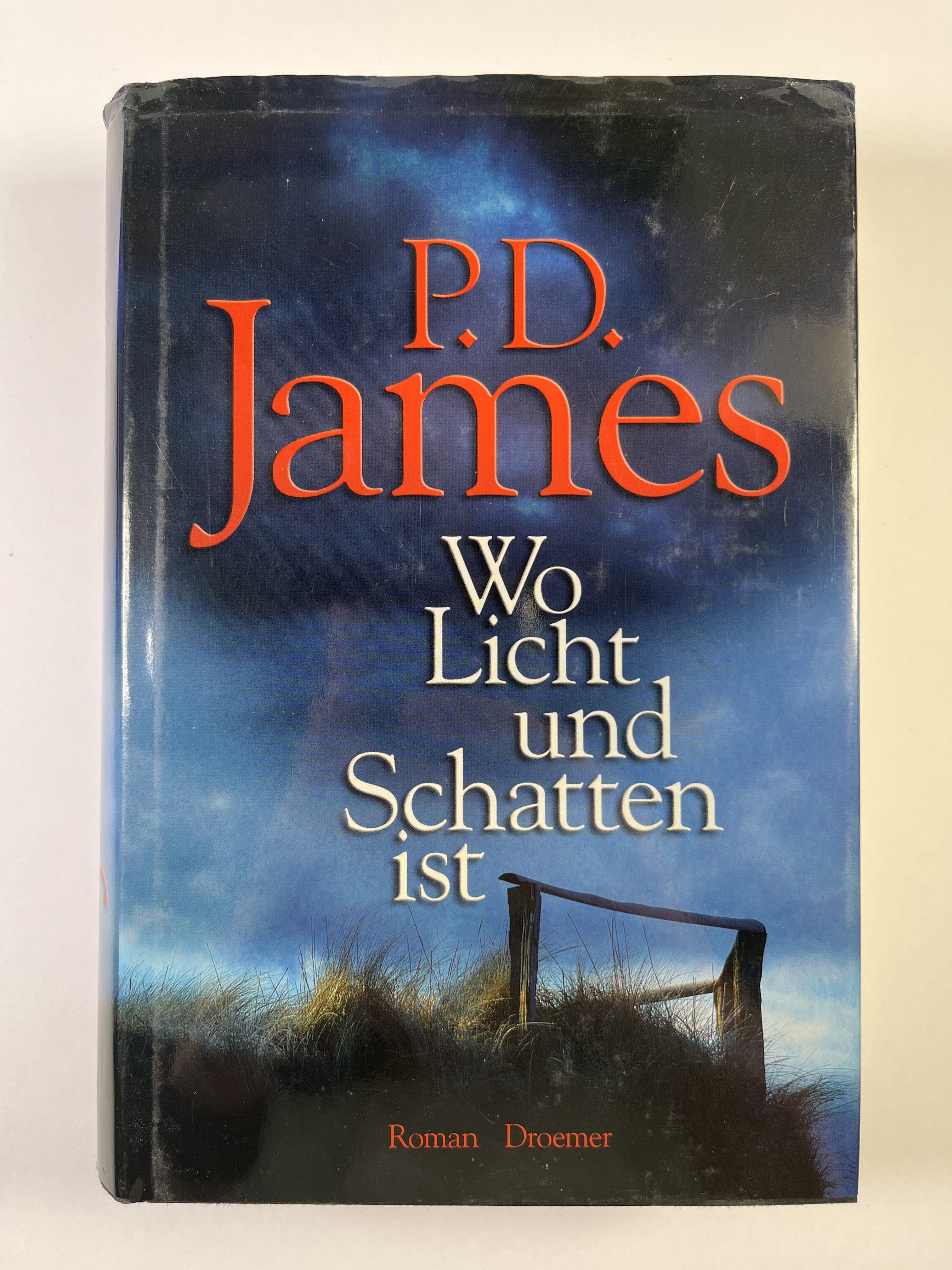 Levně Adam Dalgliesh: Wo Licht und Schatten ist (13)