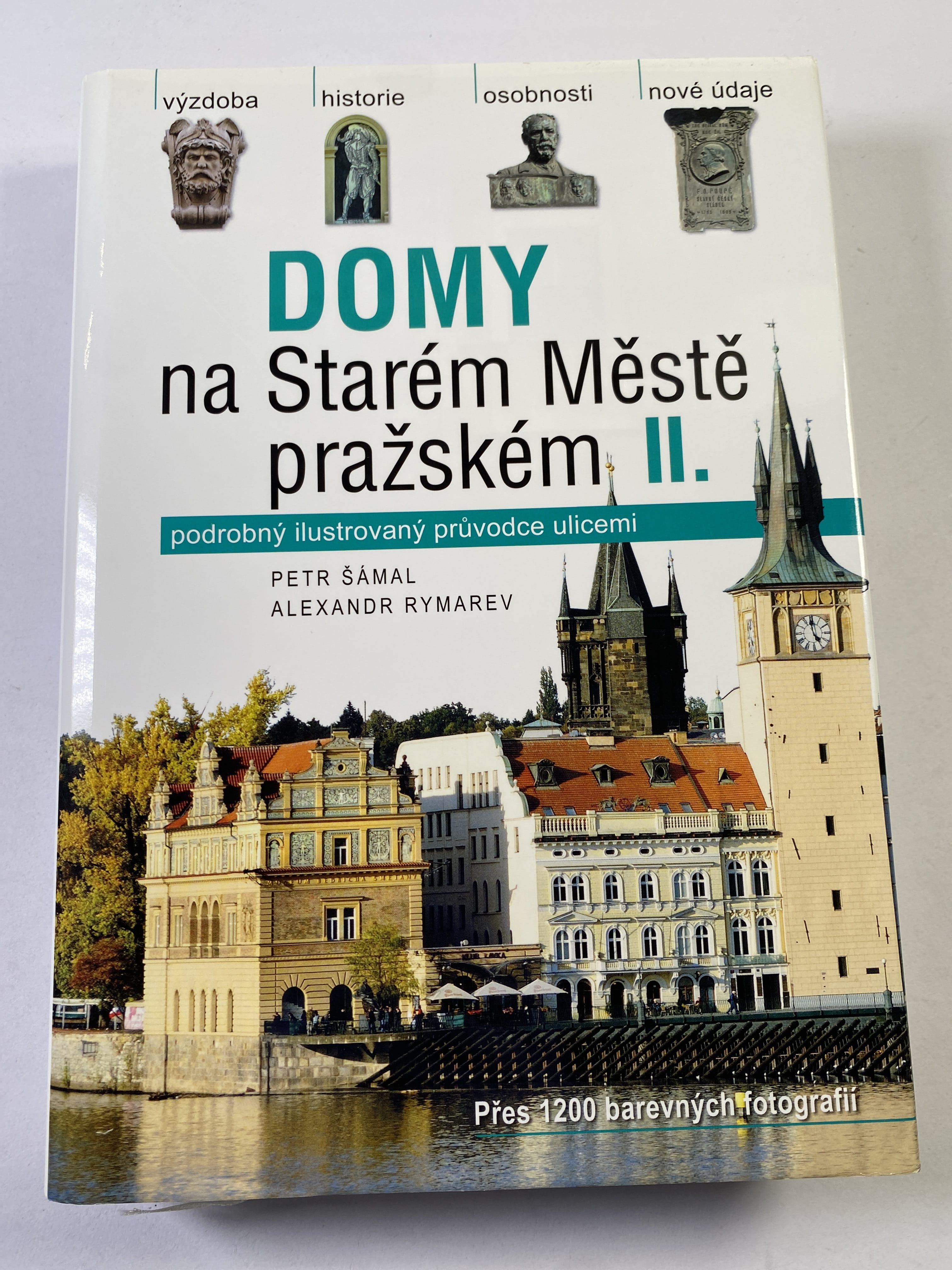Levně Domy na Starém Městě pražském: II