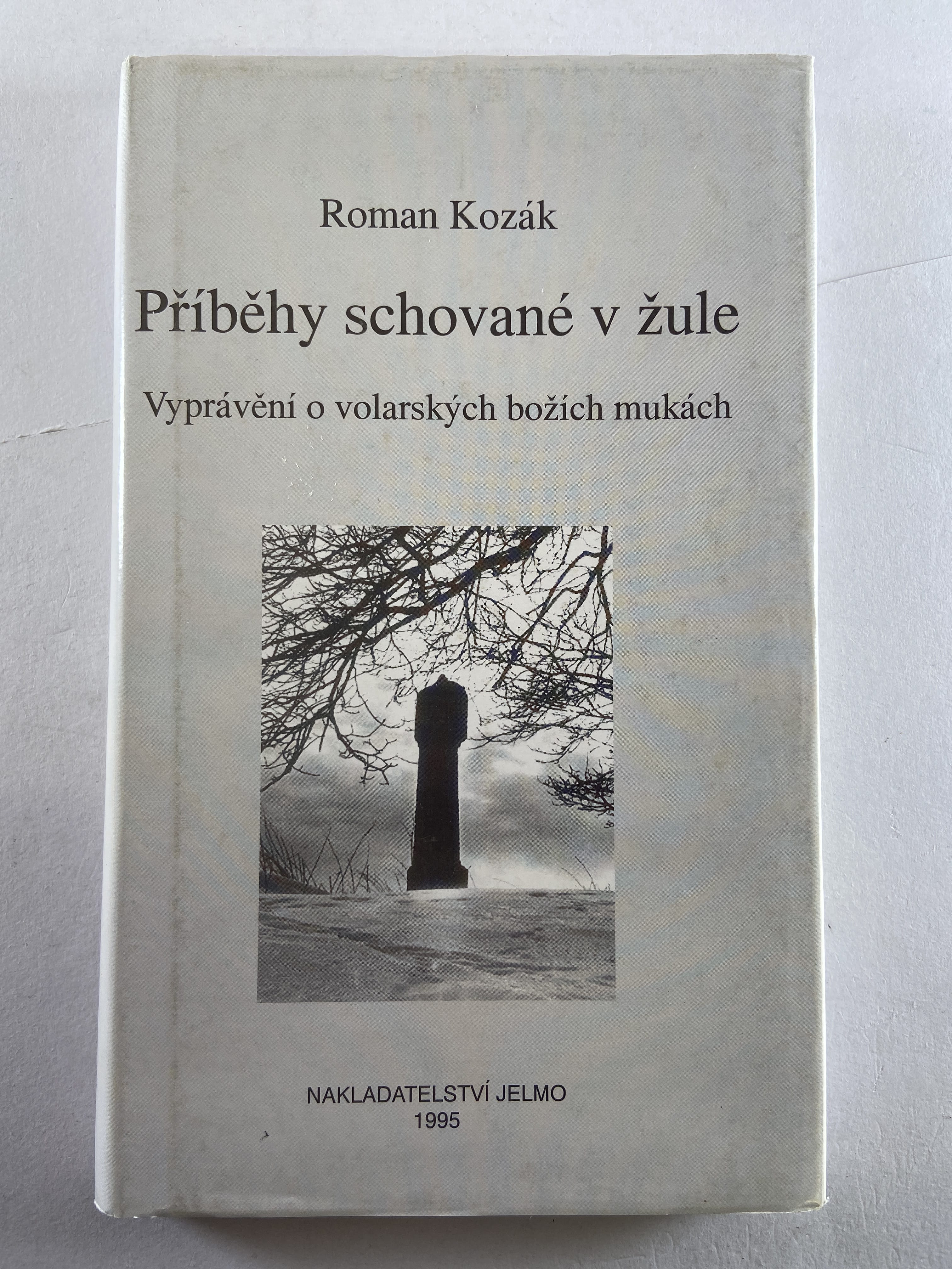 Příběhy schované v žule