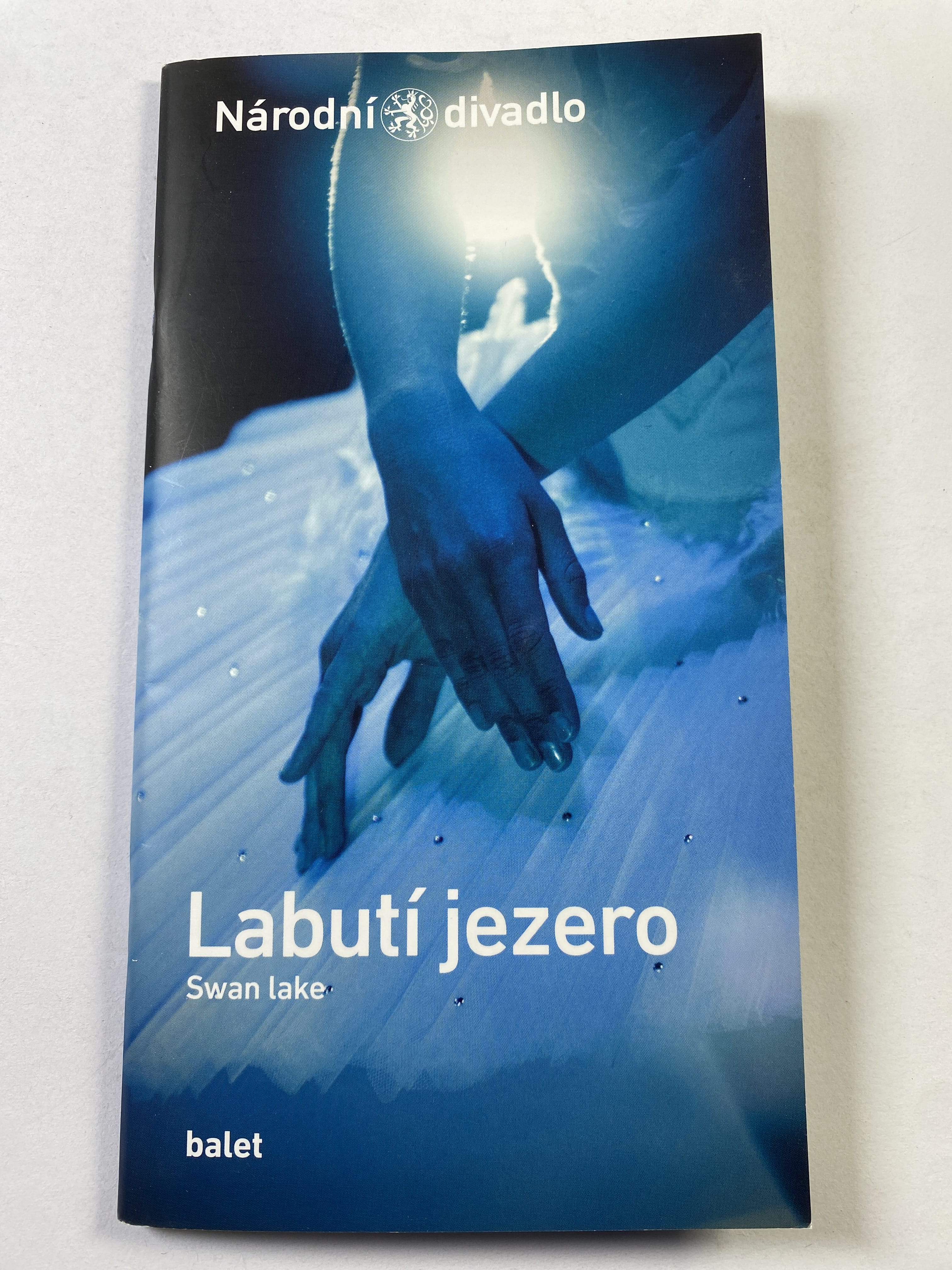 Levně Labutí Jezero