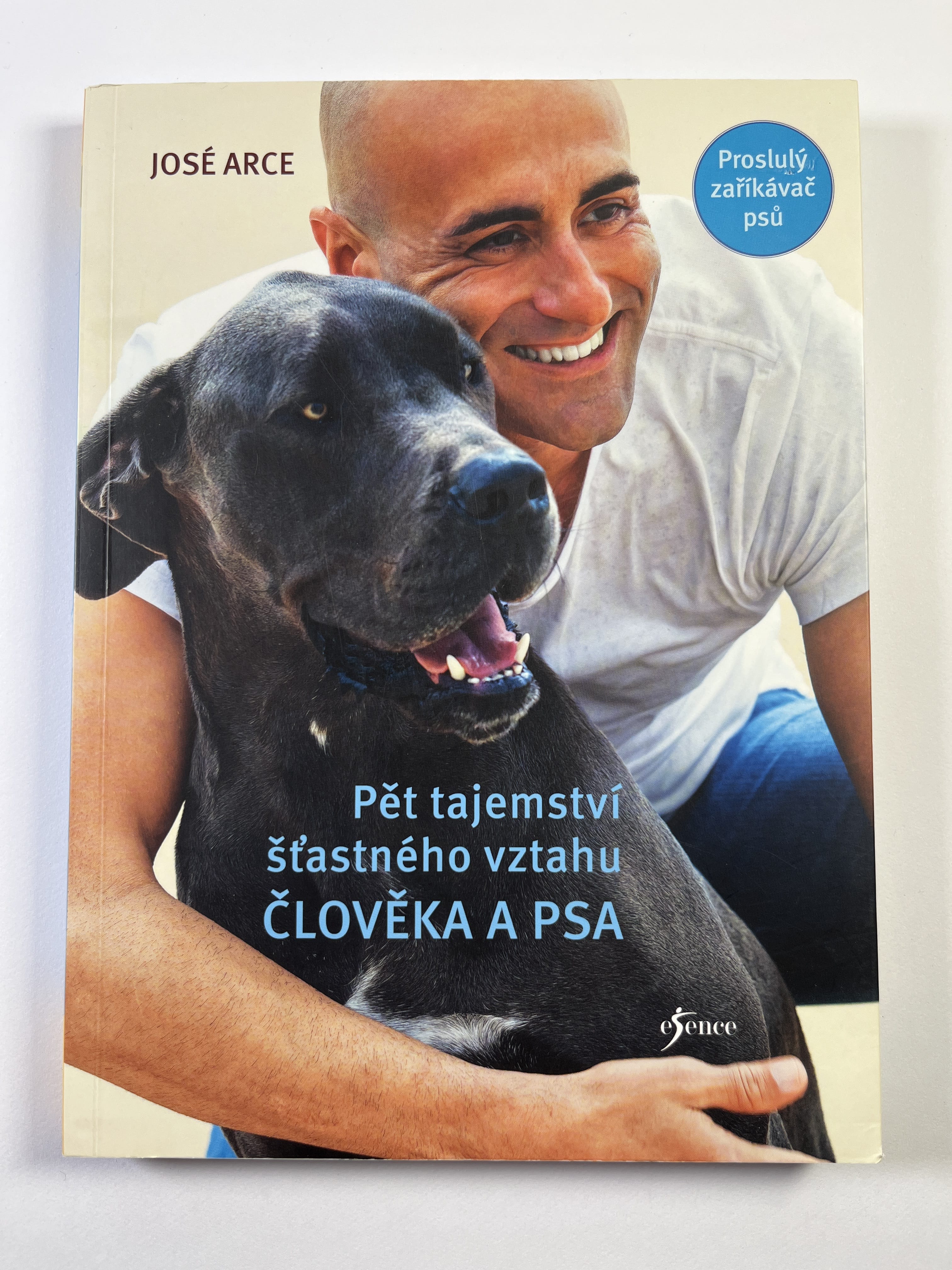 Levně Pět tajemství šťastného vztahu člověka a psa Měkká (2024)