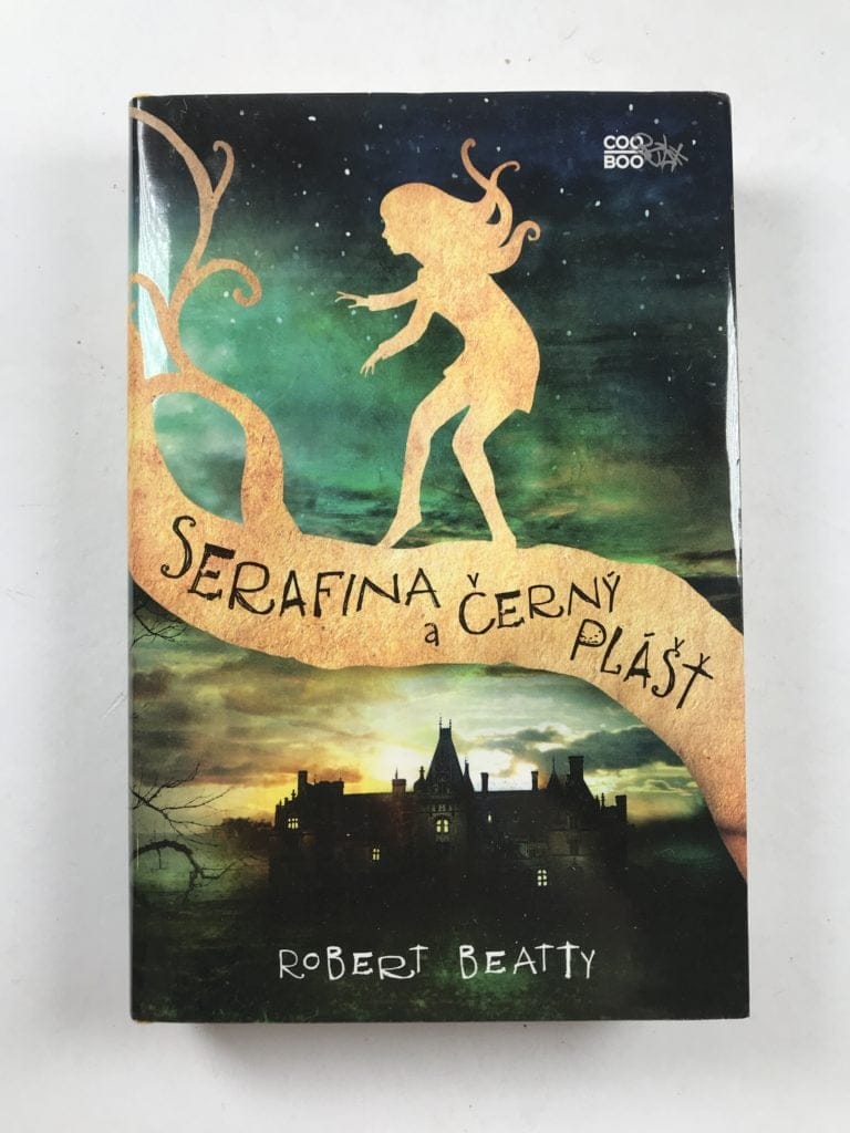 Levně Serafina a černý plášť Pevná 2016
