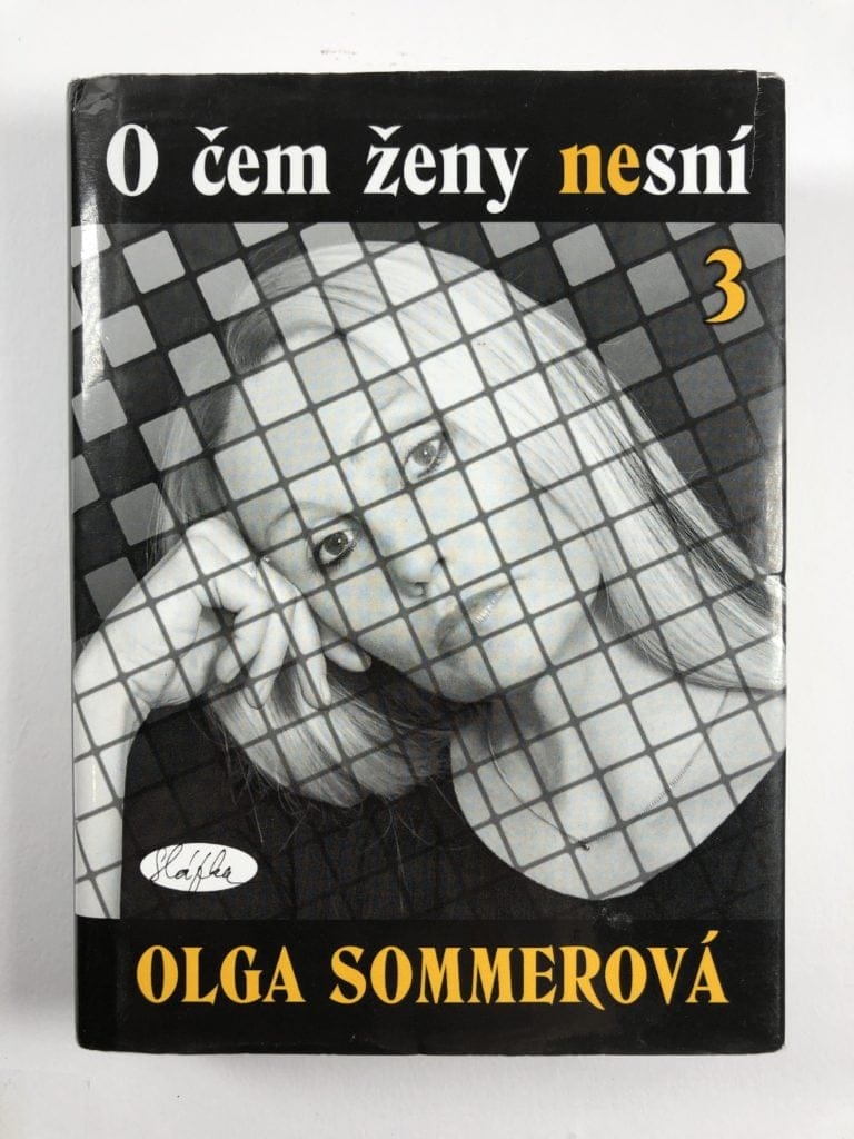 O čem ženy nesní (3) Pevná