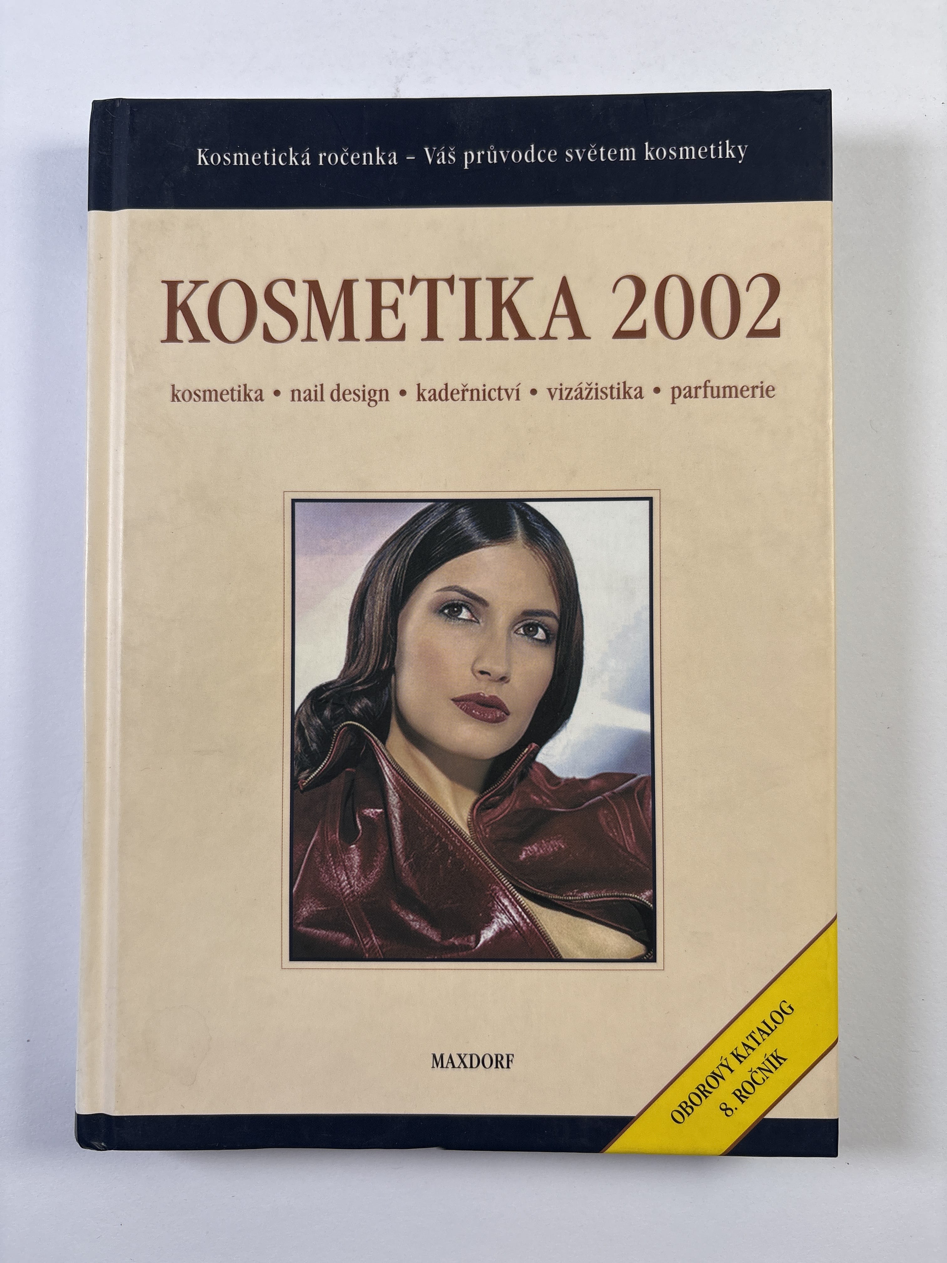 Levně Kosmetika: kosmetická ročenka: oborový katalog: kosmetika, nail design, kadeřnictví, vizážistika, parfumerie