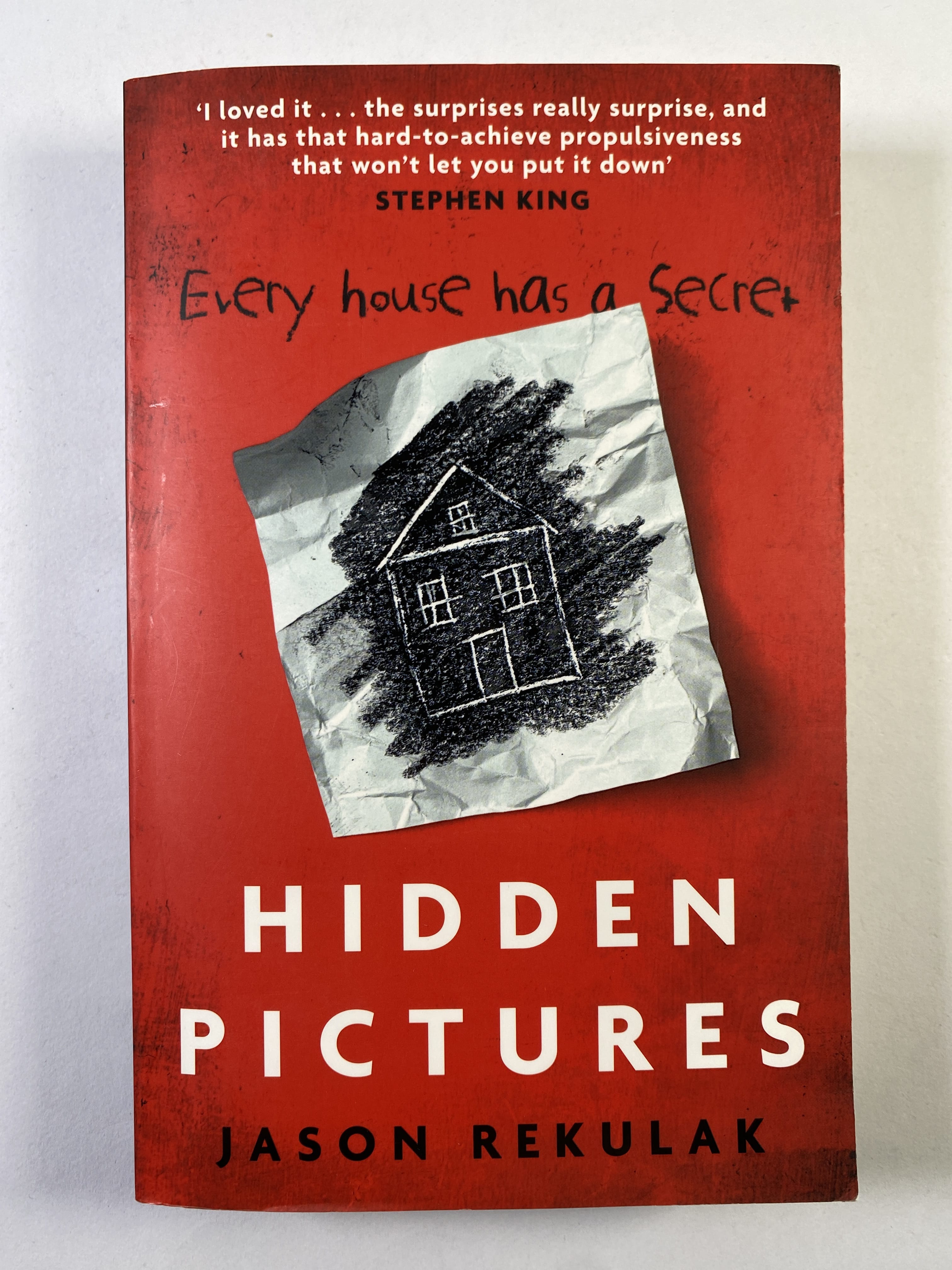 Levně Hidden Pictures