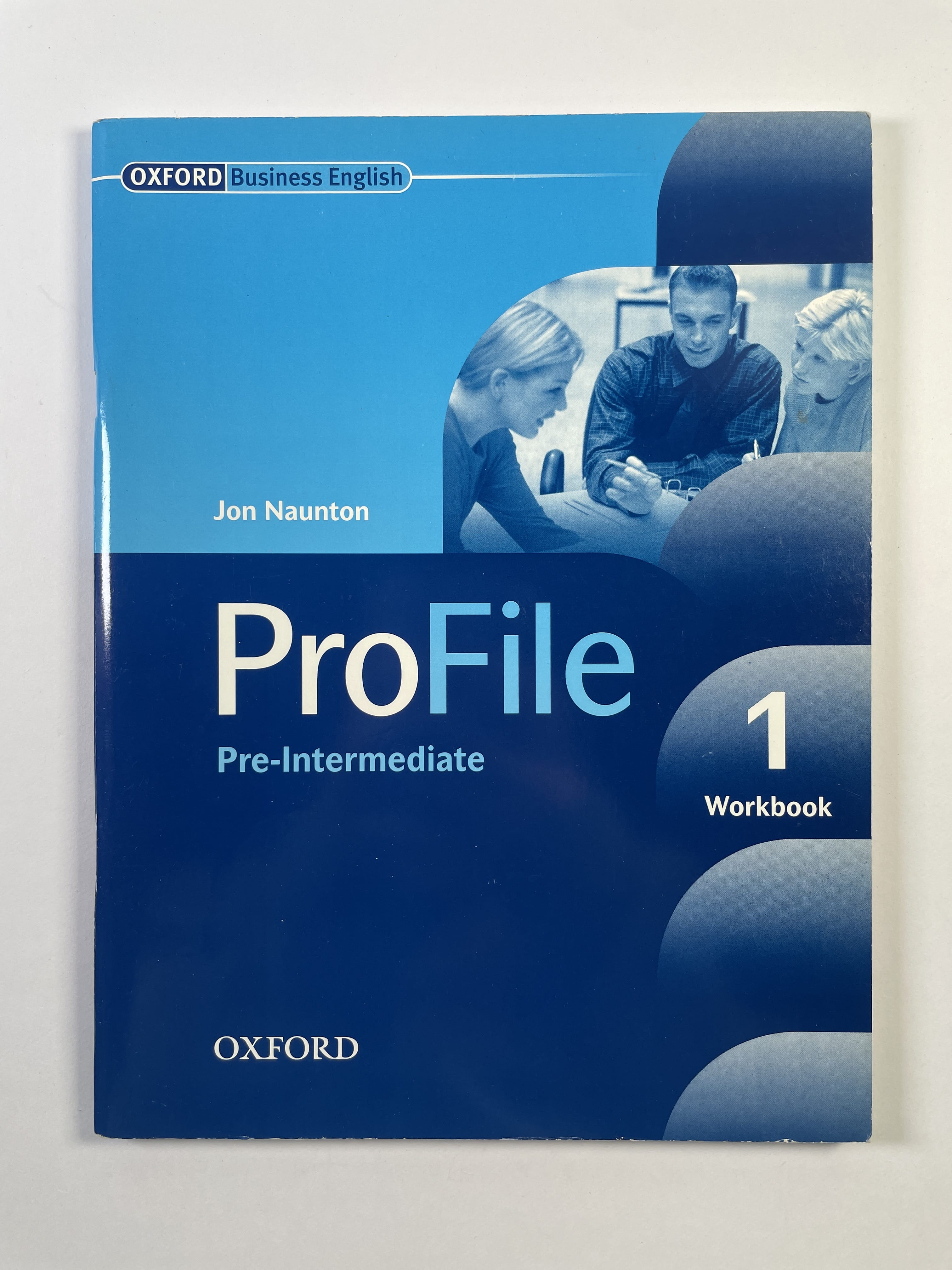 Levně ProFile 1: Pre-Intermediate workbook