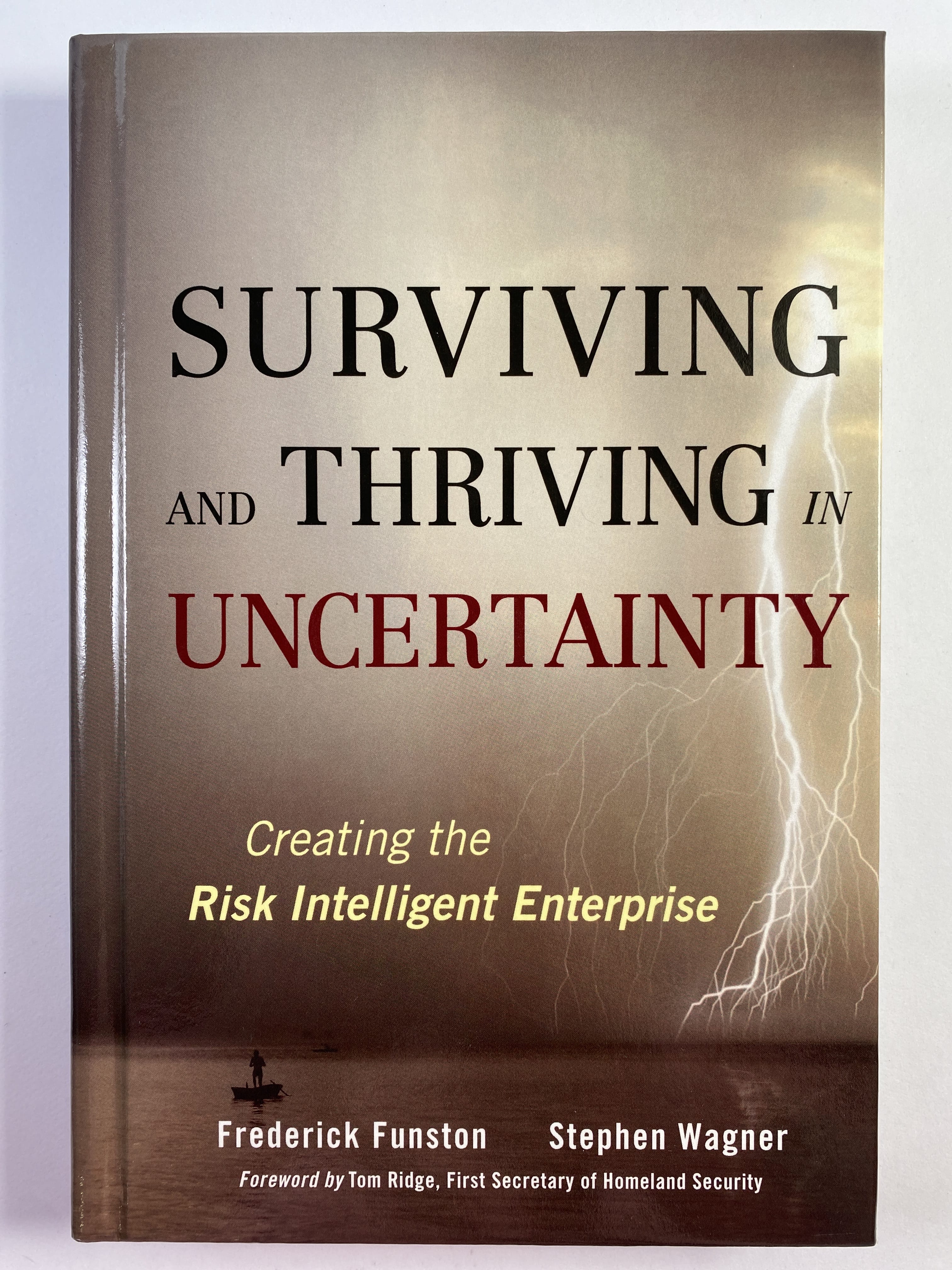 Levně Surviving and Thriving in Uncertainty