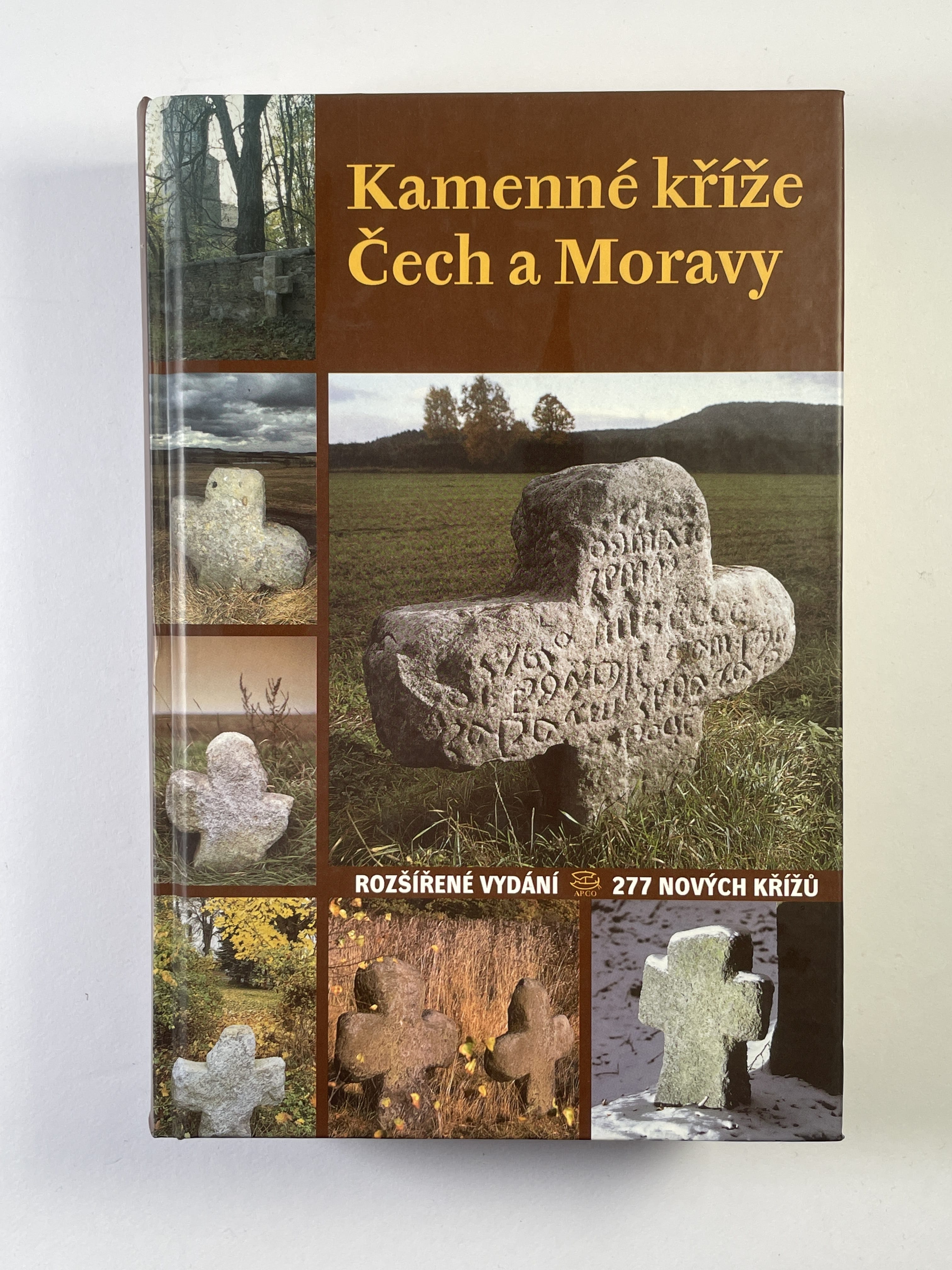 Levně Kamenné kříže Čech a Moravy Pevná 2001
